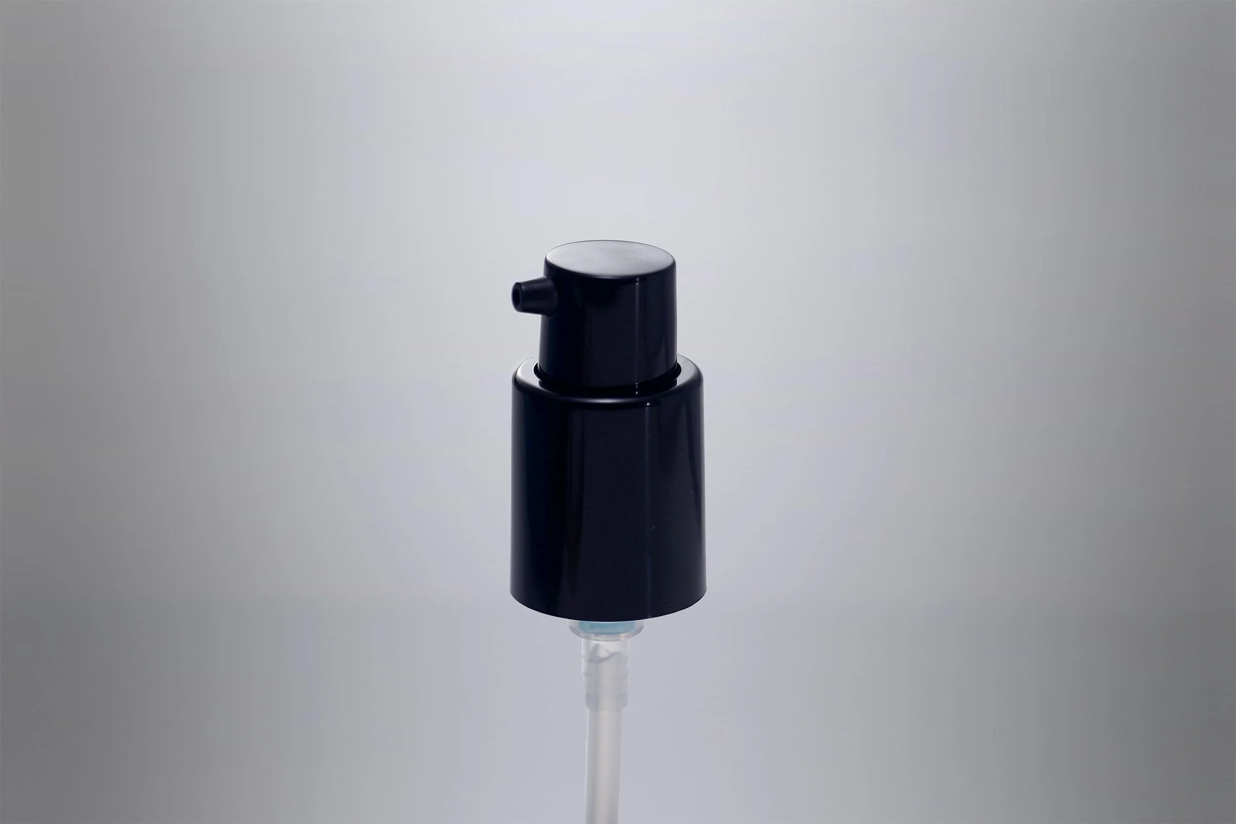 138-018-415 Black Plastic Pump-2.jpg