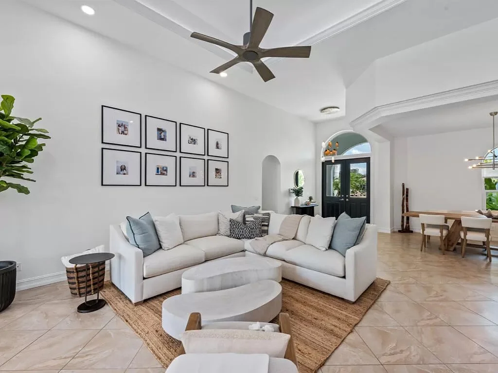 Anna Gray Designs-Interior Designer-Kristin Parr-a4373c823e908390881c9b0c2e850237-uncropped_scaled_within_1536_1152.jpg