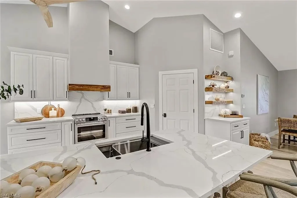 Anna Gray Designs-Interior Designer-Kristin Parr-712d677baf5421a17b9c8b4b96c66a03-uncropped_scaled_within_1536_1152.jpg