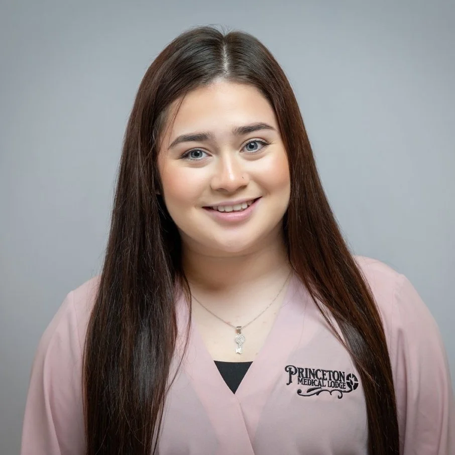 Stefany Bautista Headshot