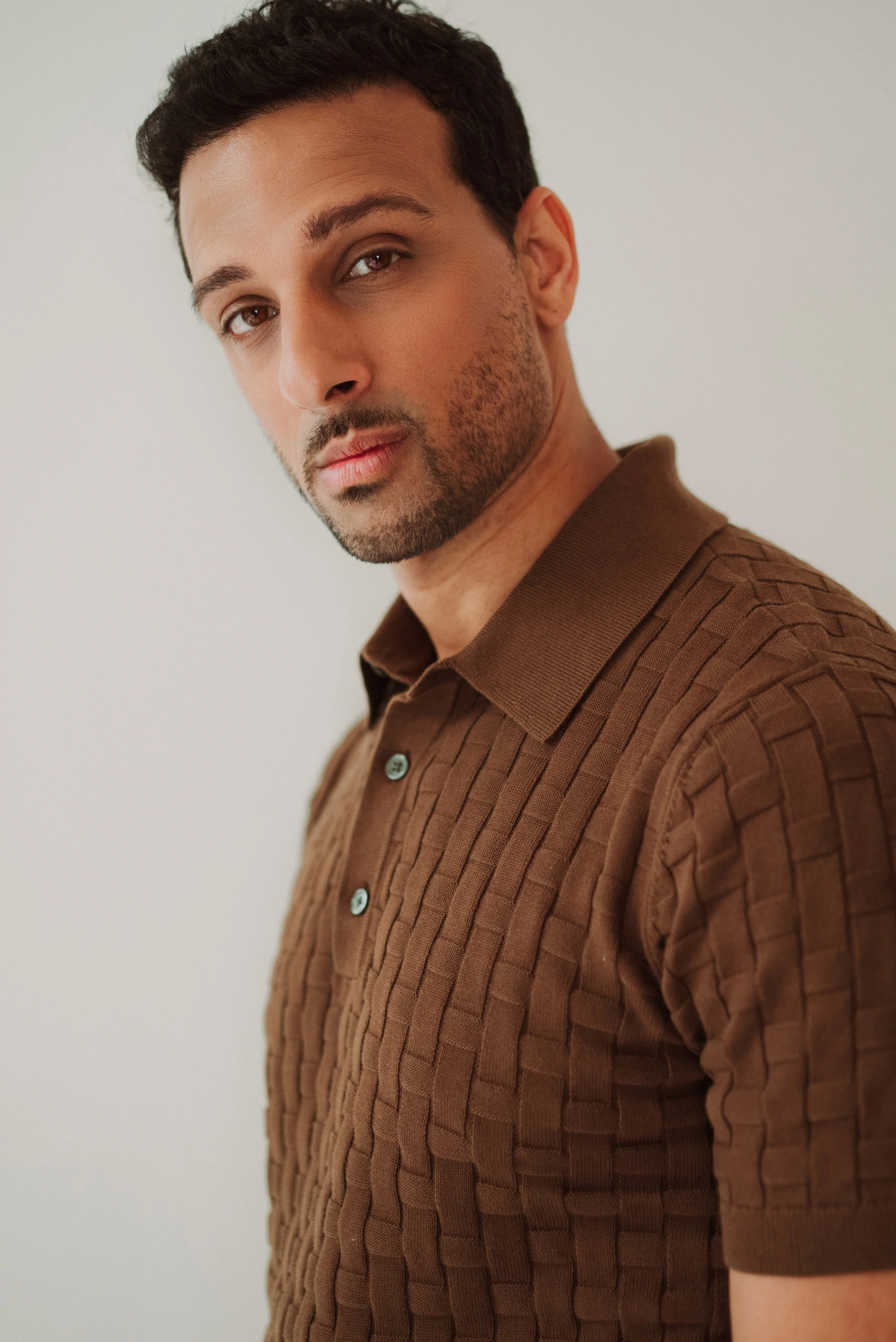 Ari_elStachelHeadshotPREFERRED(photo-gabriellemariella).jpg