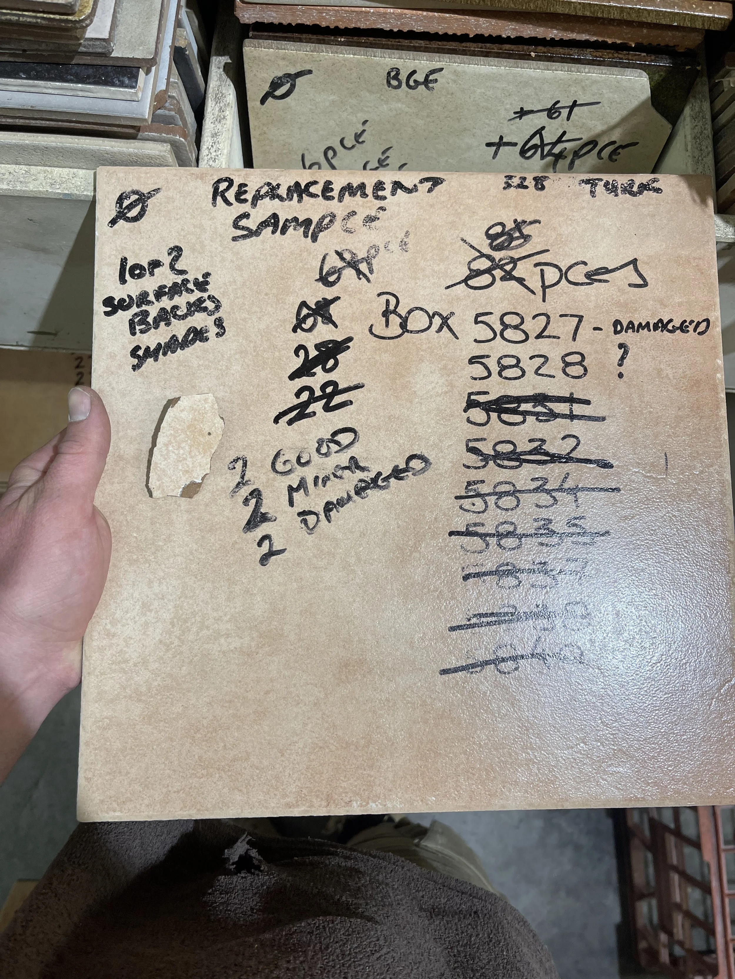 330x330mm light ceramic terracotta tile match