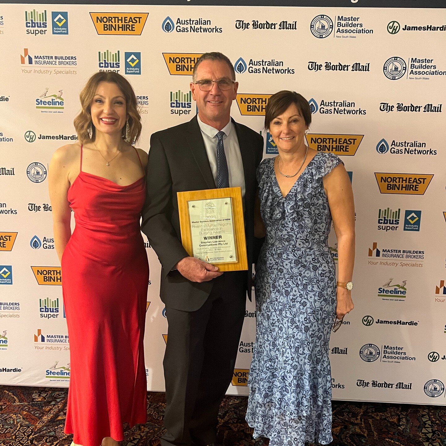 🏆✨Congratulations to Stephen Lawrence Constructions for being awarded the 2023 Master Builders Association NSW - Murray, Riverina &amp; MIA Award for House Additions, Alterations and Renovations for Adelong Carriagehouse, Guest Building &amp; Stable