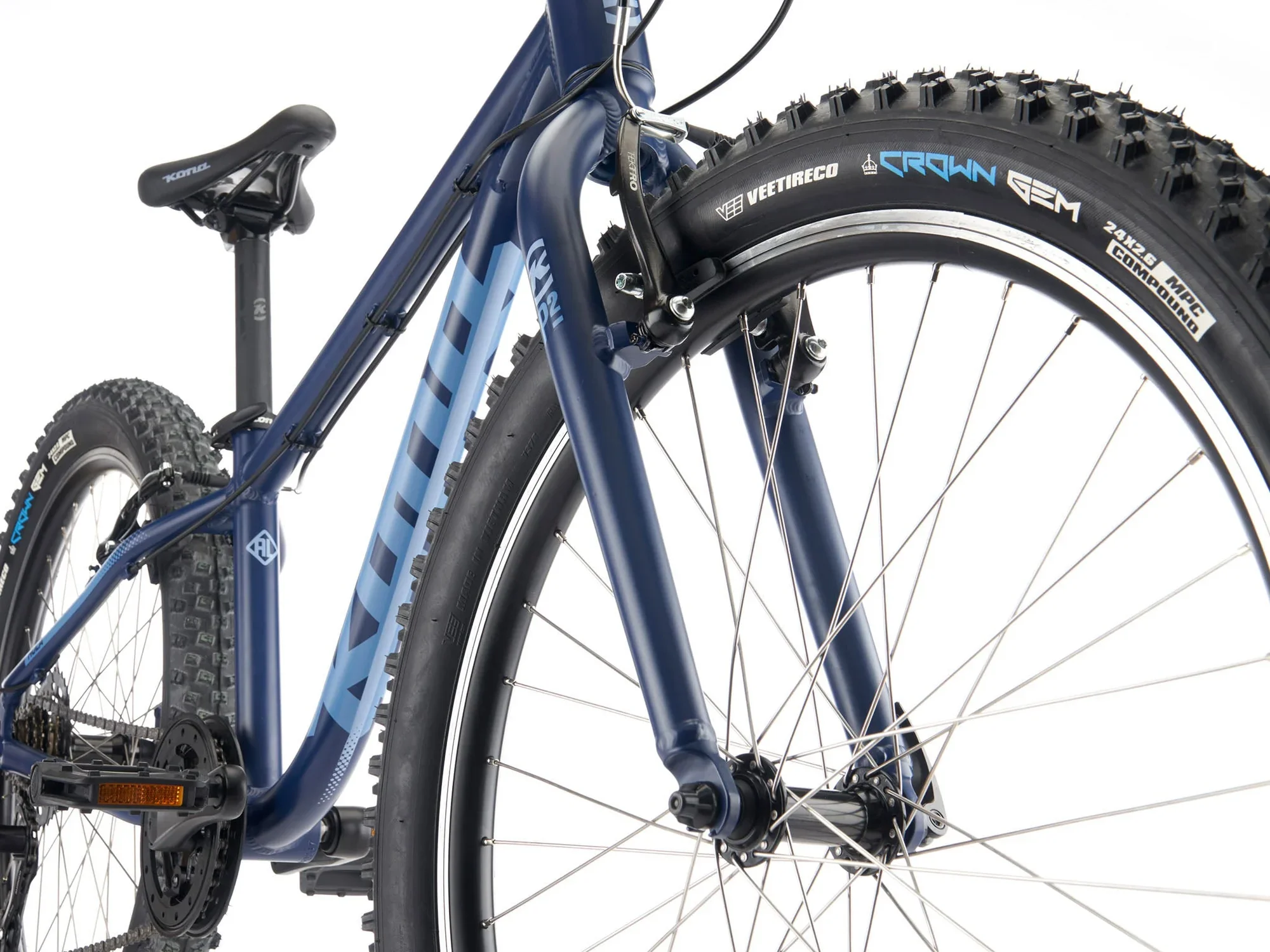 20220509-Kona3286-HulaDetails.webp