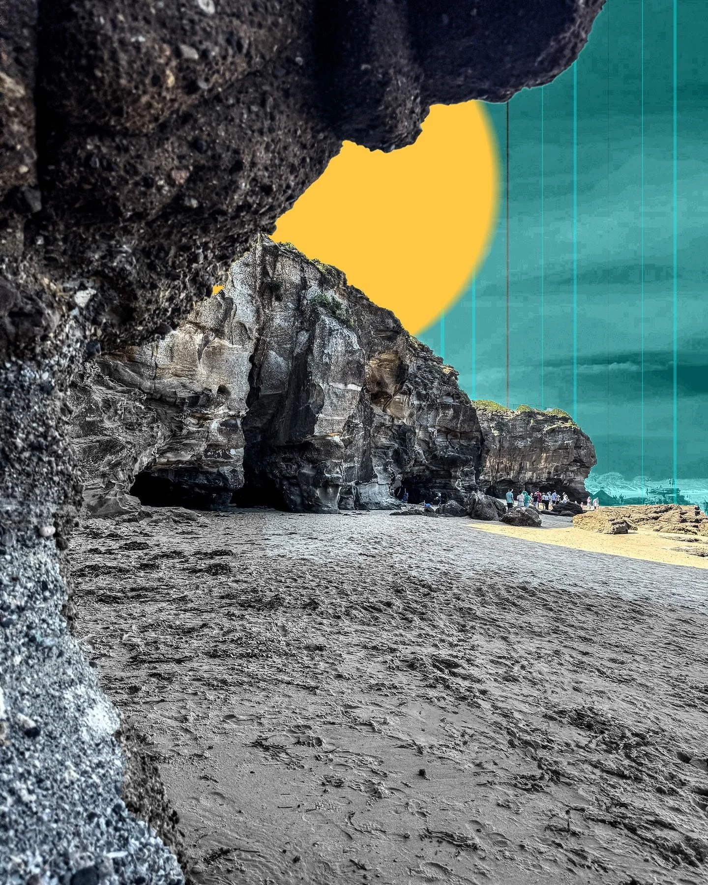 These appealing moments
210 x 297mm