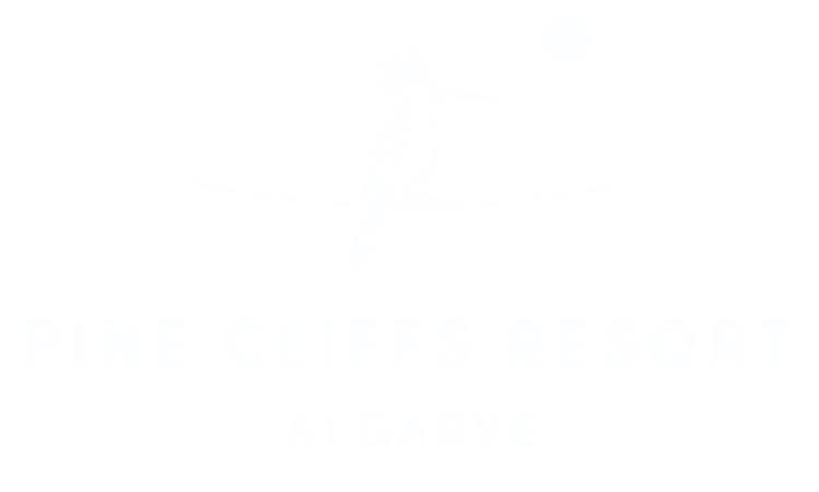 pine cliffs resort logo branco.png