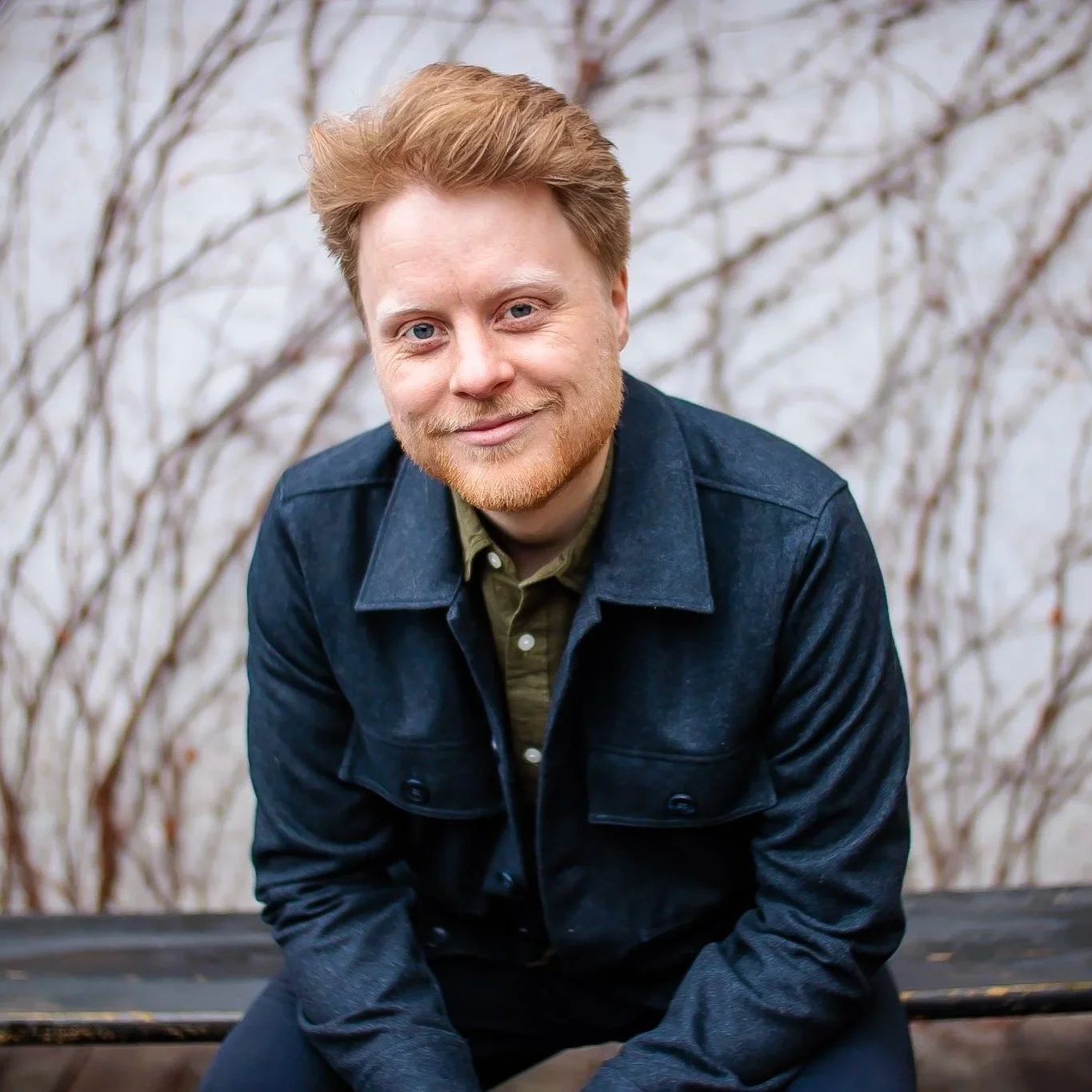 Portræt siddende.jpg