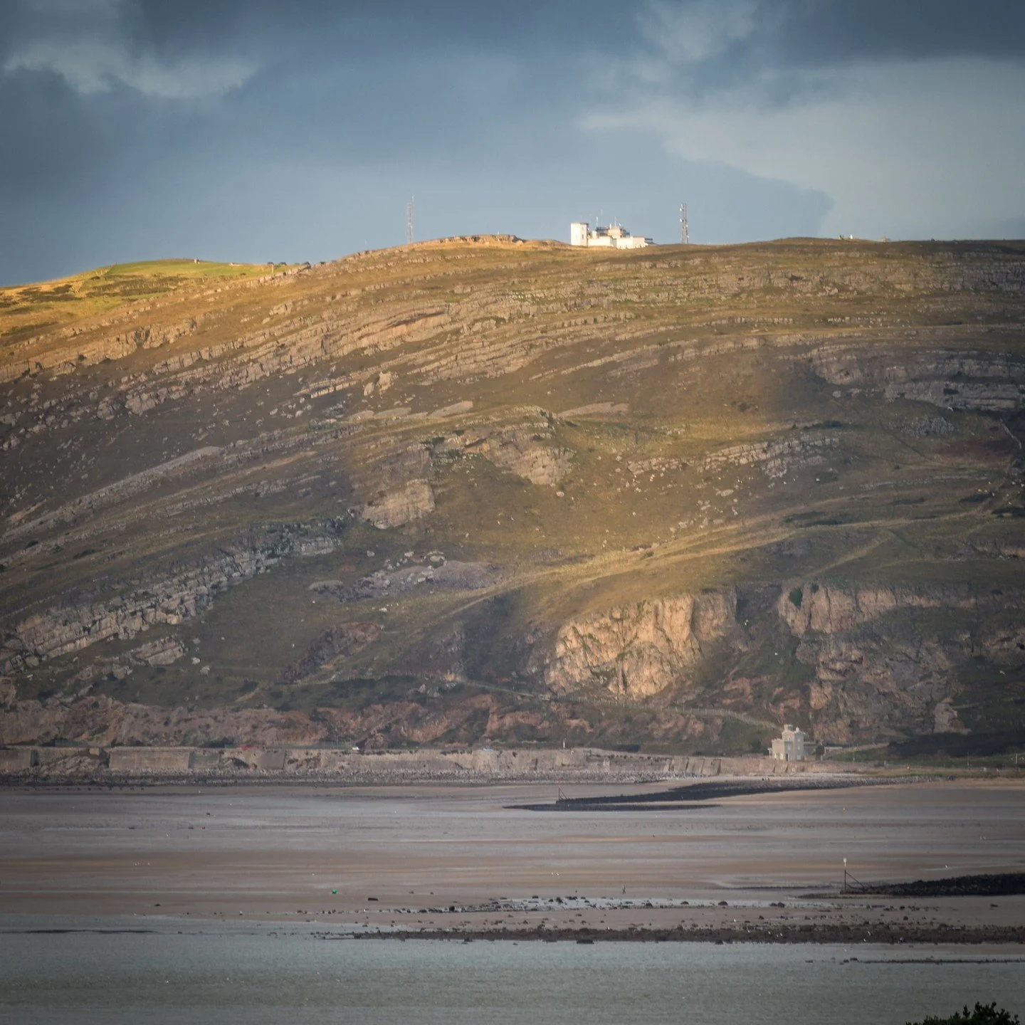 &quot;The way to get to the top is to get off your bottom!&quot; - Dr. Eugene Swearingen

Dat 321 - The Great Orme summit building from Conwy

#northwales #northwalescoast #northwalescoastalpath #greatorme #greatormesummit #sunrays☀️ #summit #llandud