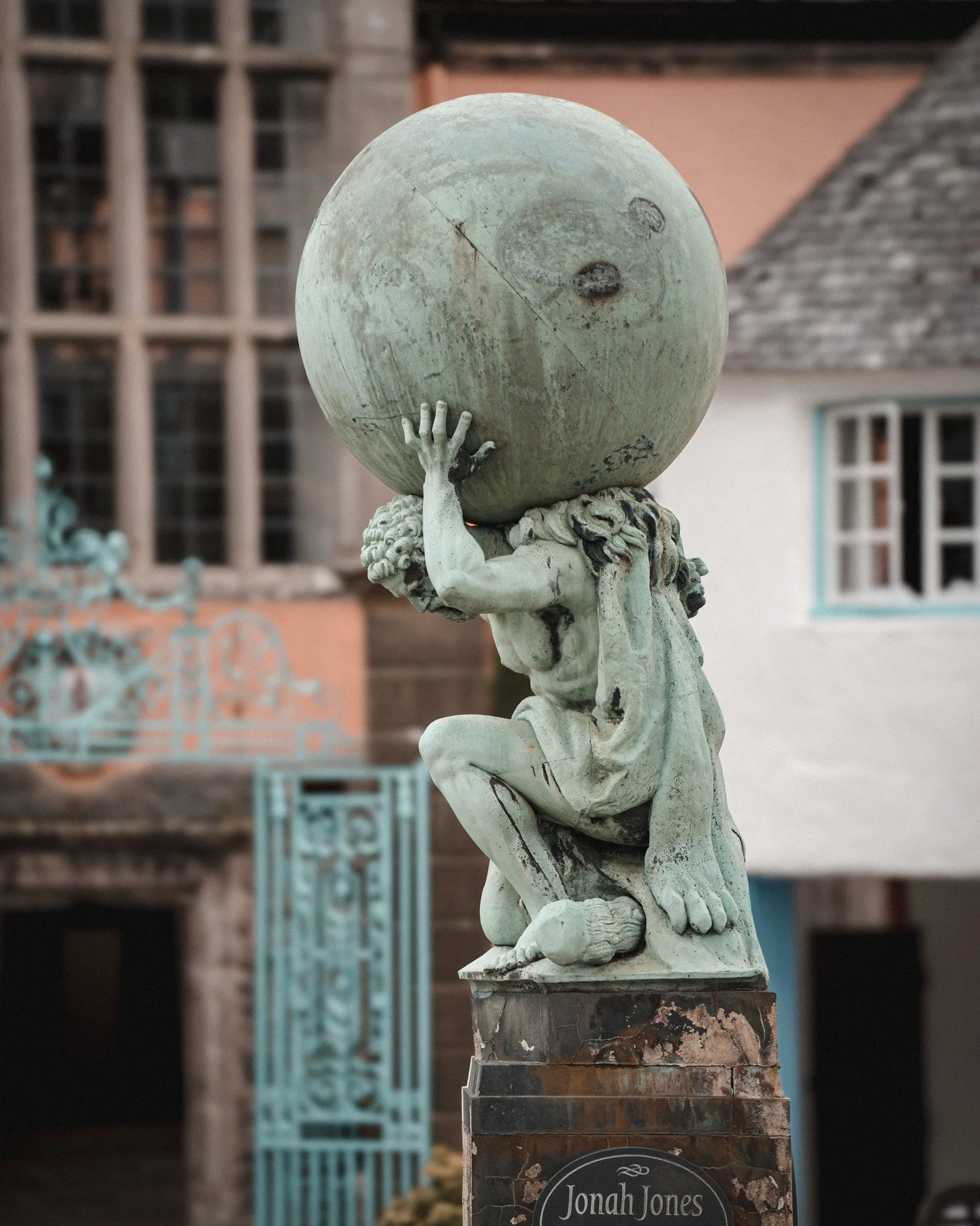 &quot;Strength is knowing when to put down the weight you've been carrying.&quot; 

Day 323 - Portmeirion village

#northwales #northwalesphotography #portmeirion #atlas #weightonmyshoulders #statues #sonya7iiiphotography #tamron70180