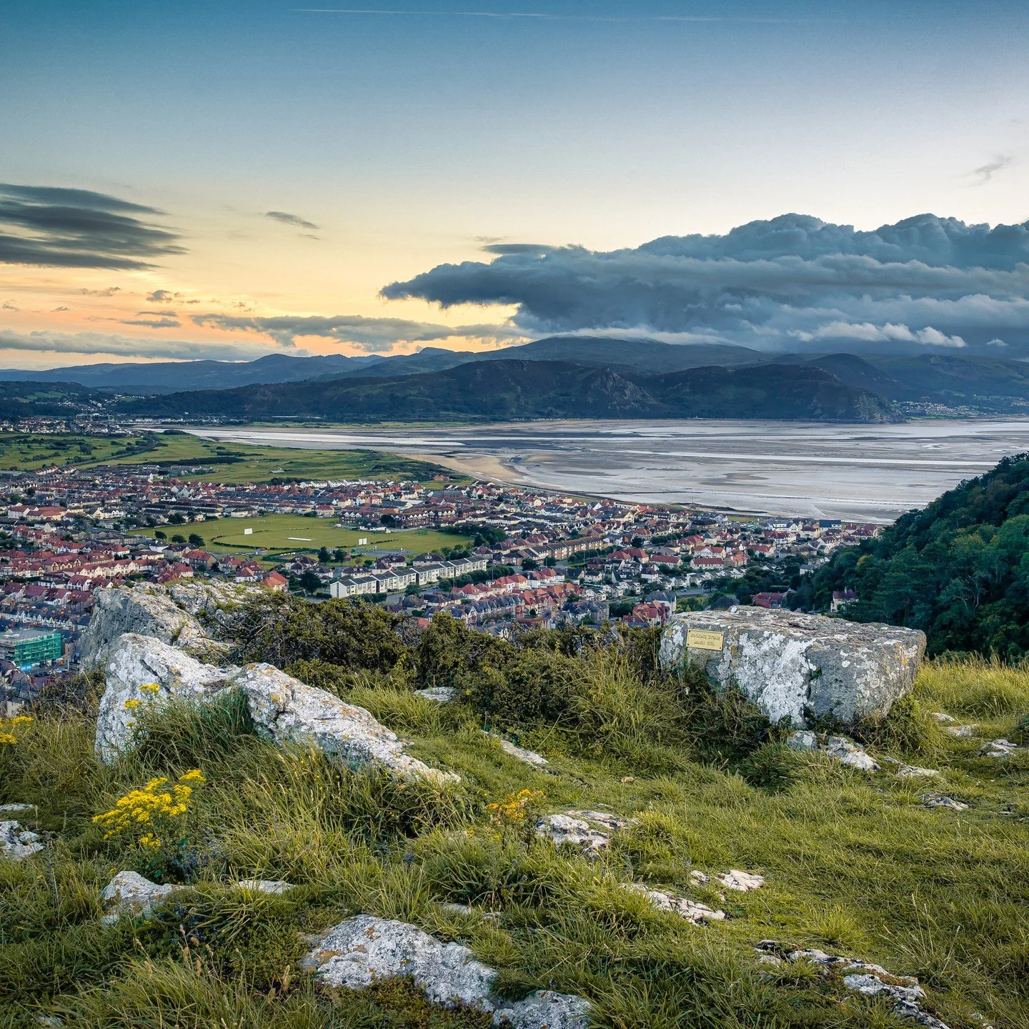 On the Southern slopes of the Orme, overlooking the town of Llandudno, there is an area known as Pen Dinas, where are the remains of a prehistoric settlement. Close by, on the edge of a precipice, lies a large rectangular stone. It is known as the Ro
