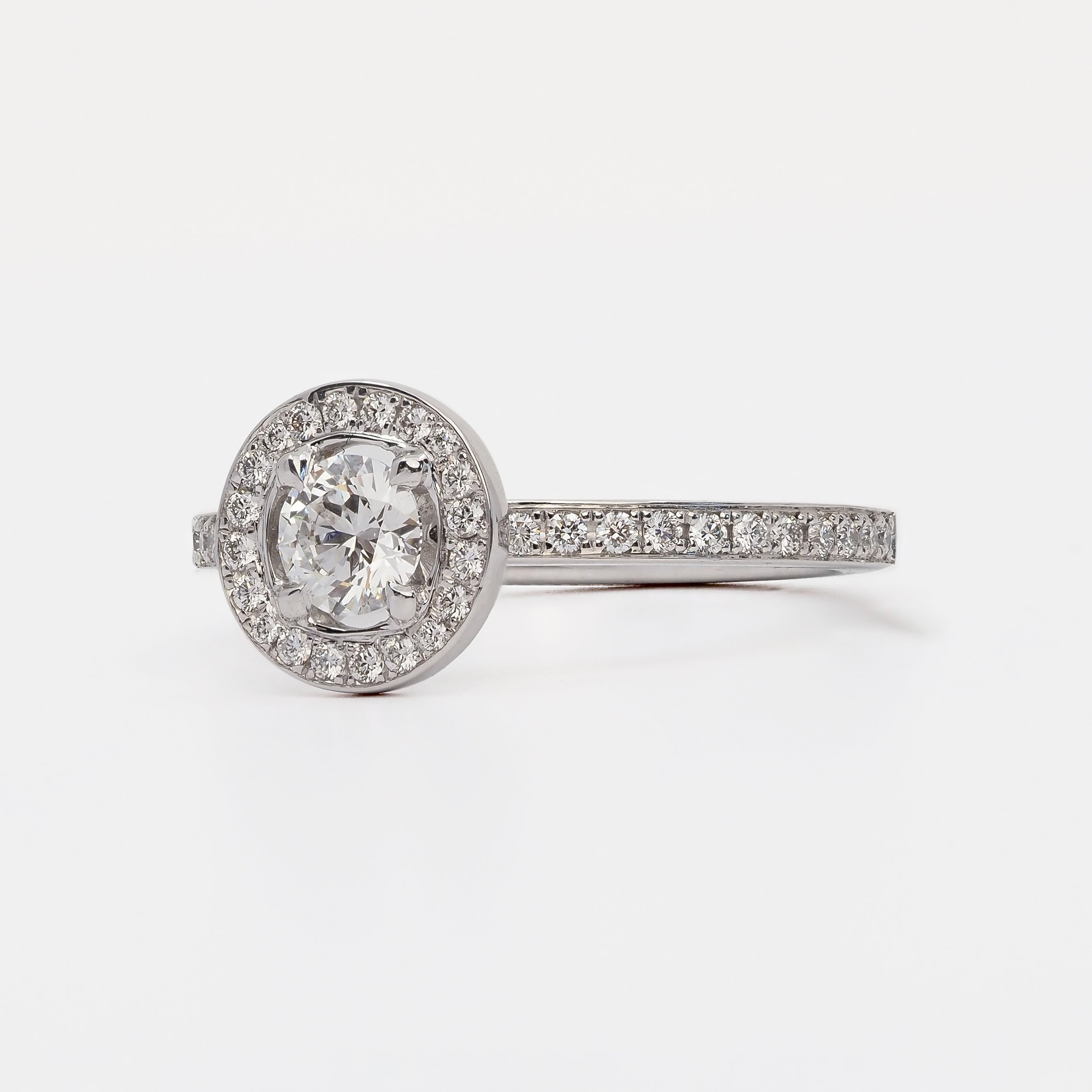 Solitaire ring "Madeleine"