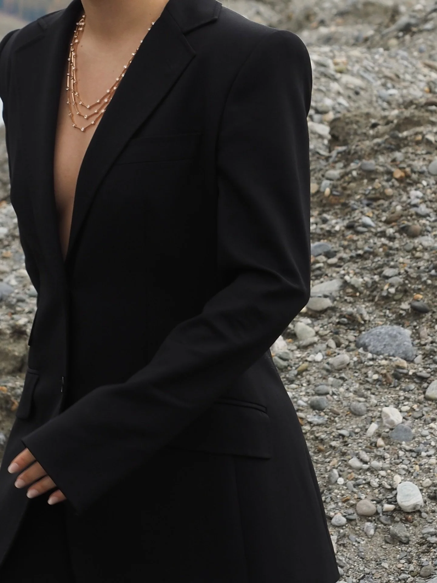 Where structure meets softness.