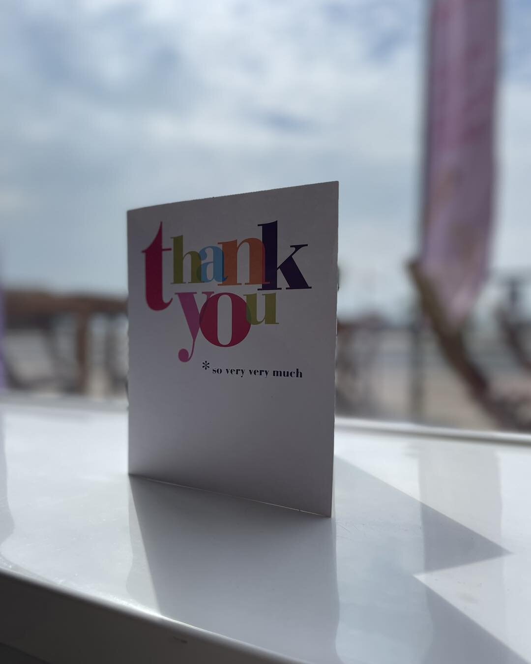 I have some amazing customers. A card, bouquet of flowers 💐 and chocolates 🍫 from one, and a bouquet of flowers 💐 from another.

Thank you all

#bubbletea #bubbleteaaddict #leeonthesolent #littlenaughtea #bubbletealover #gosport #bubbleteashop #fa