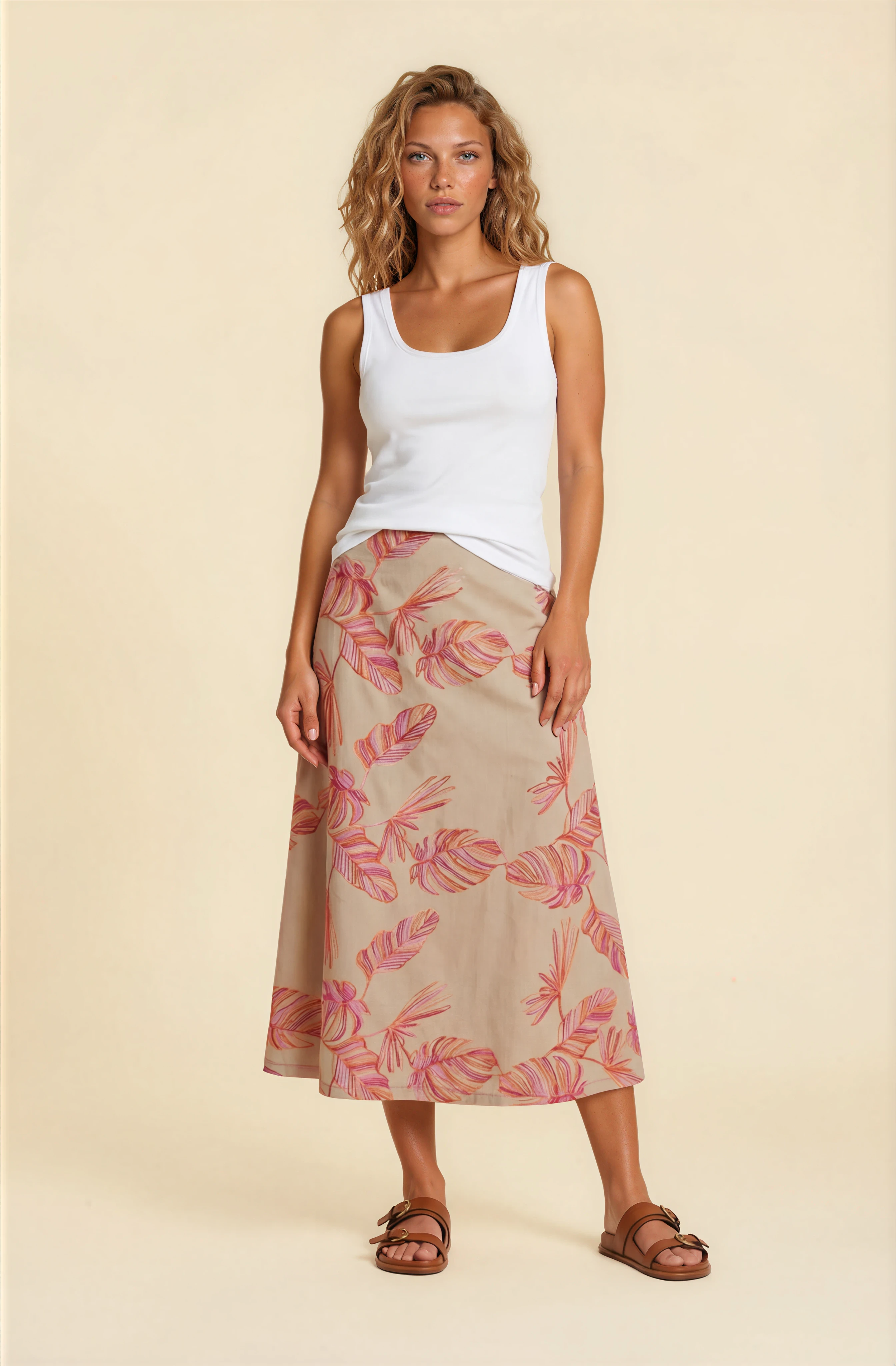 066-009F_1107_02-999-103_100_02-11609310105-000-e5-Melody-Cream Backdrop-2.png