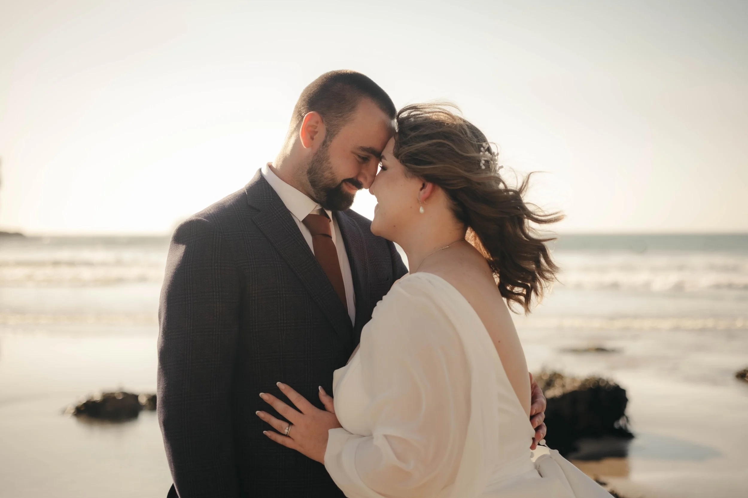 Wild love on the North coast of Cornwall.
Got married not in Cornwall but still have those dreams of epic Cornish wedding shots &hellip; I got you.
What better excuse to wear that amazing gown &amp; have your Poldark moment.
Growing up clambering on 