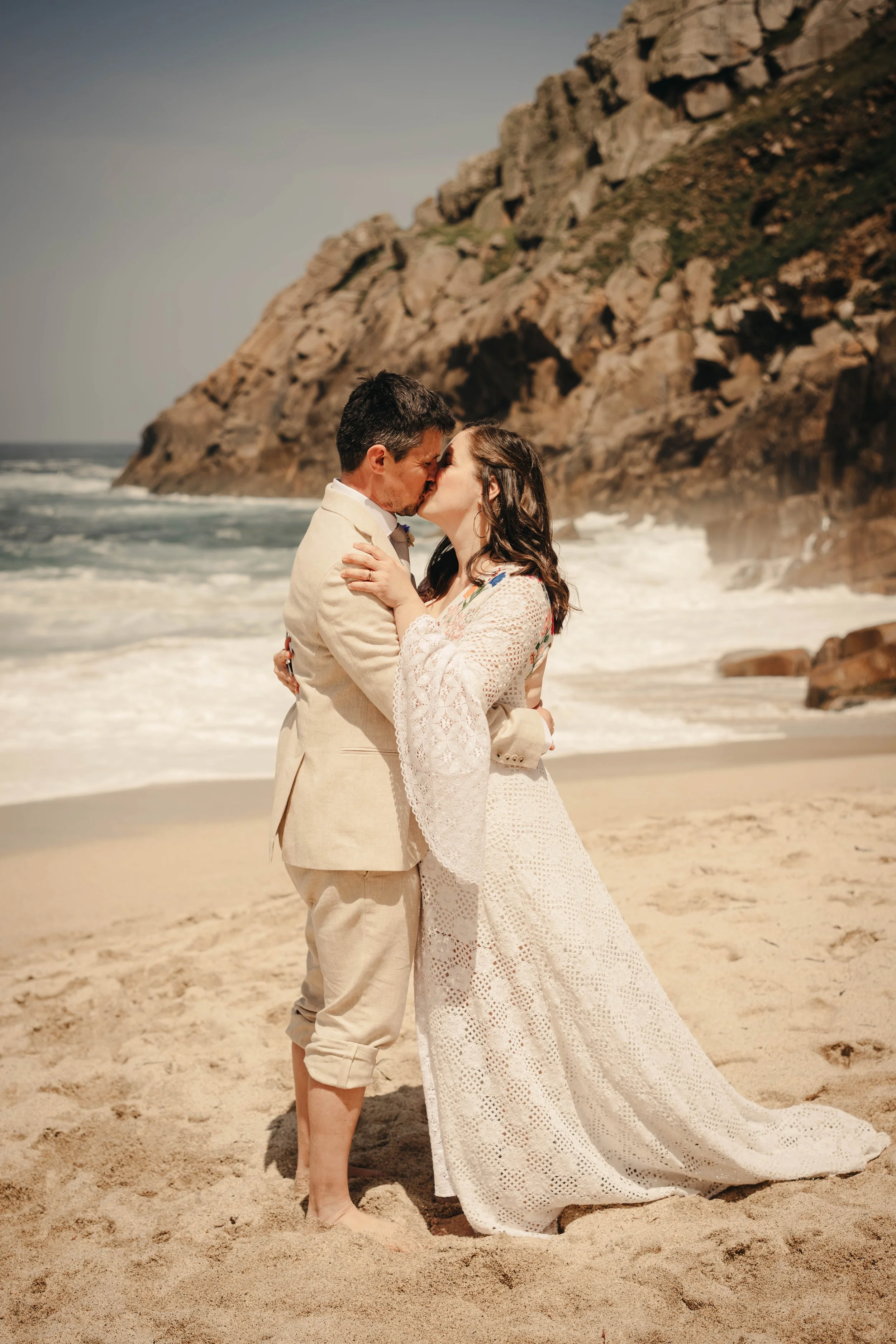 Cornwall Elopement Photgorapher, Chypraze wedding barn