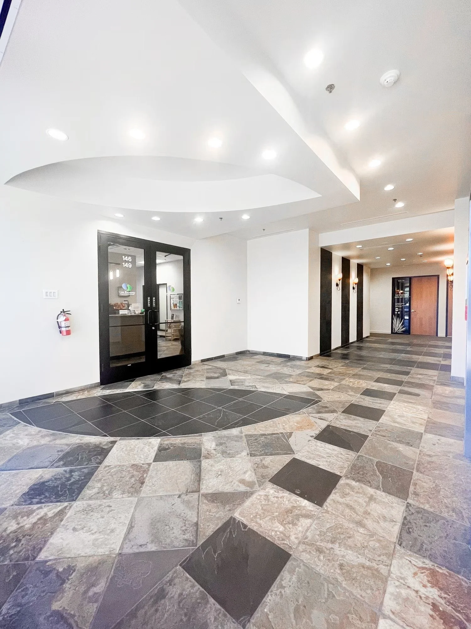 34225-N-27th-Dr-Phoenix-AZ-Interior-Photo-2-LargeHighDefinition.jpeg
