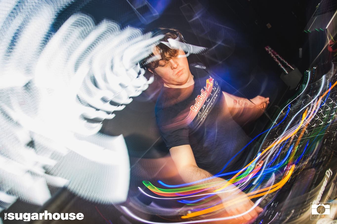 Not much planning, right people and right mood!
We love house party at Sugarhouse 🔥