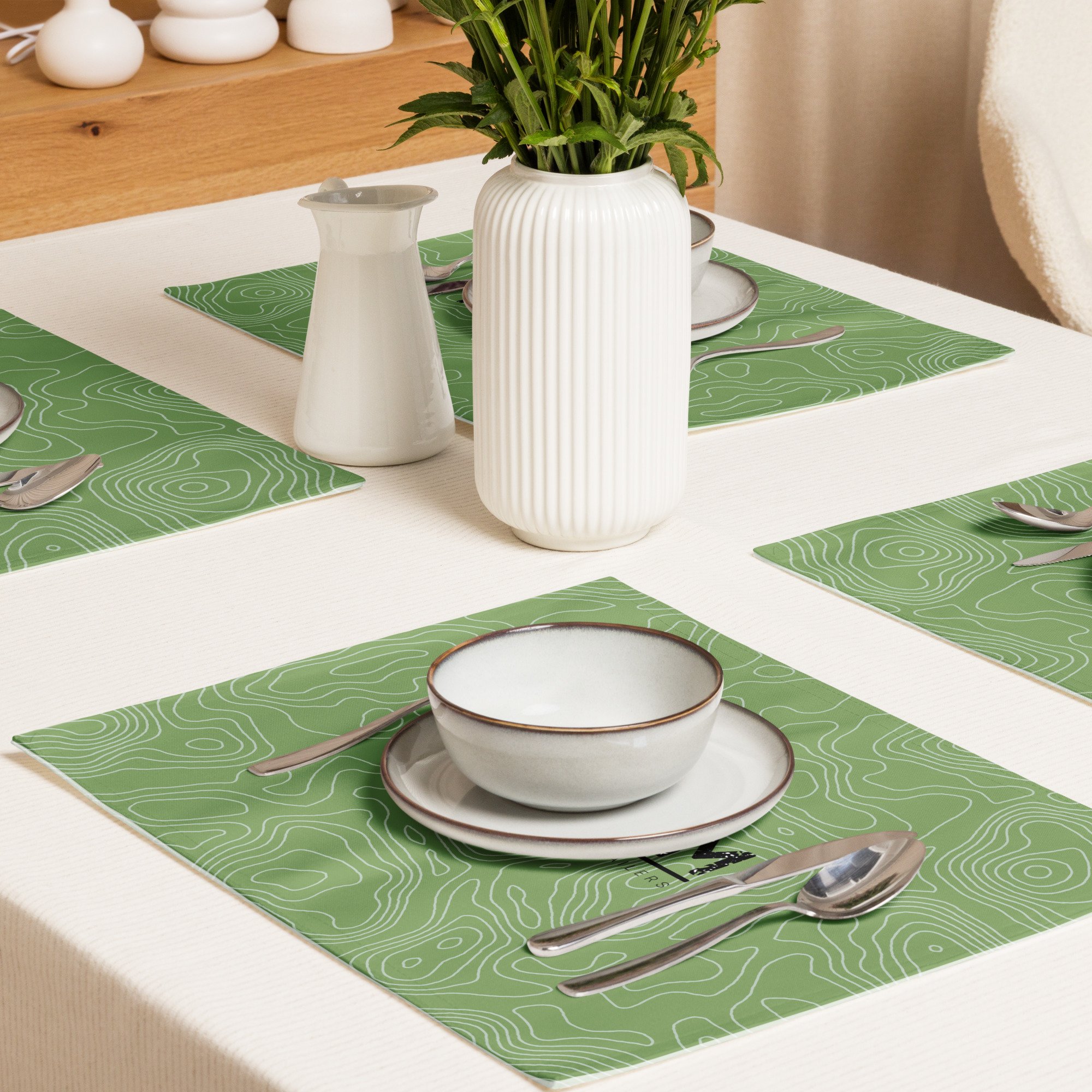 placemat-set-(4)-white-front-688b9d0063e46.jpg