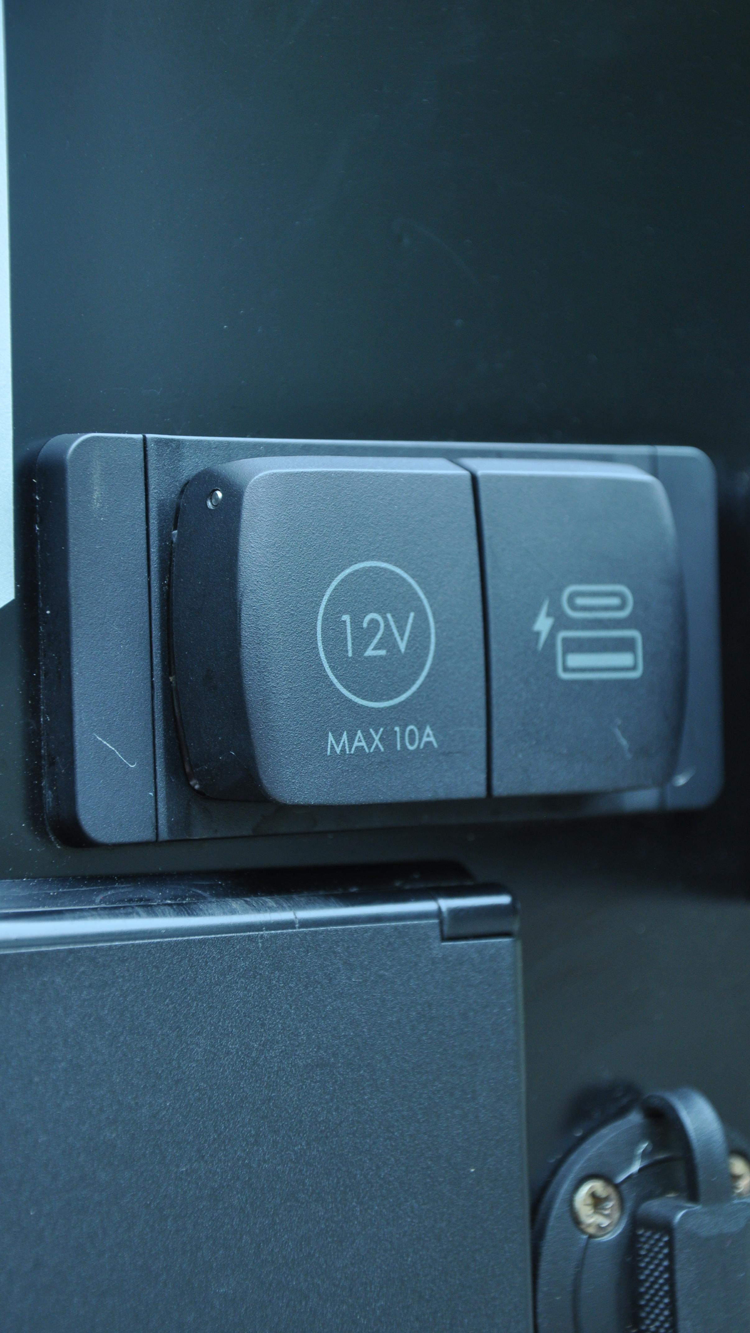 Portrait-Sockets-RAW (22).png