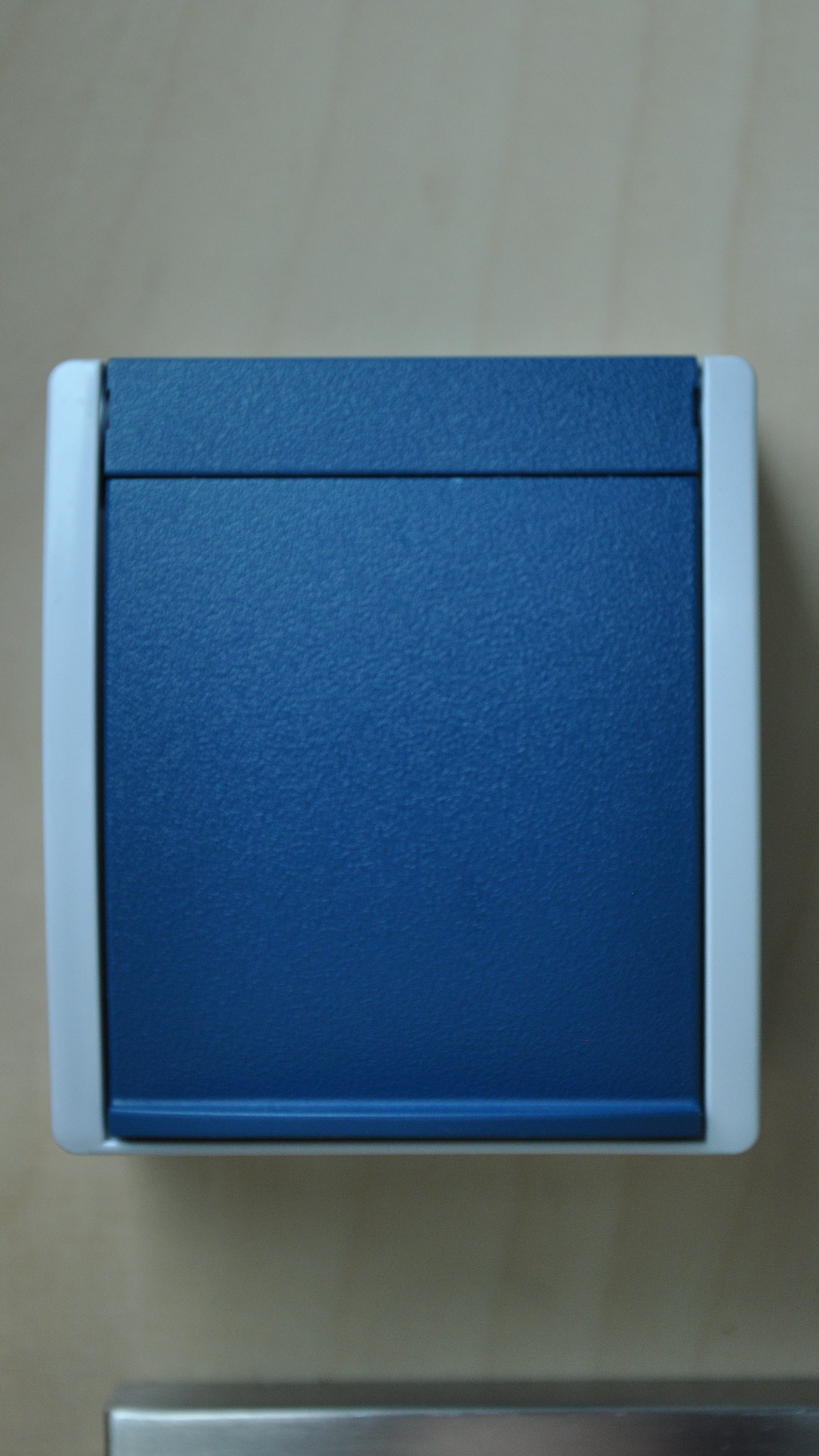 Portrait-Sockets-RAW (29).png