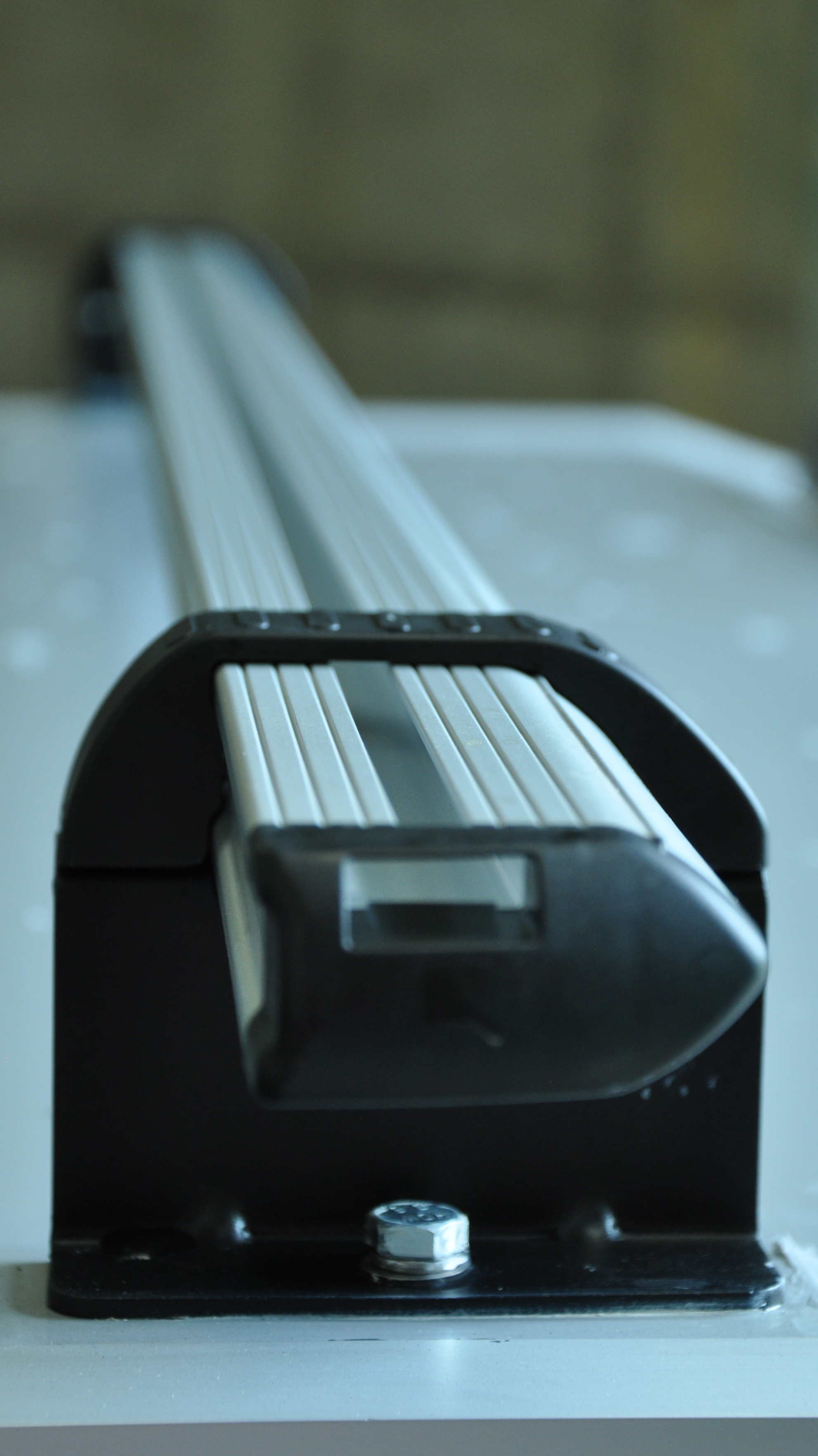 Portrait-Roof-Bars-Side.png