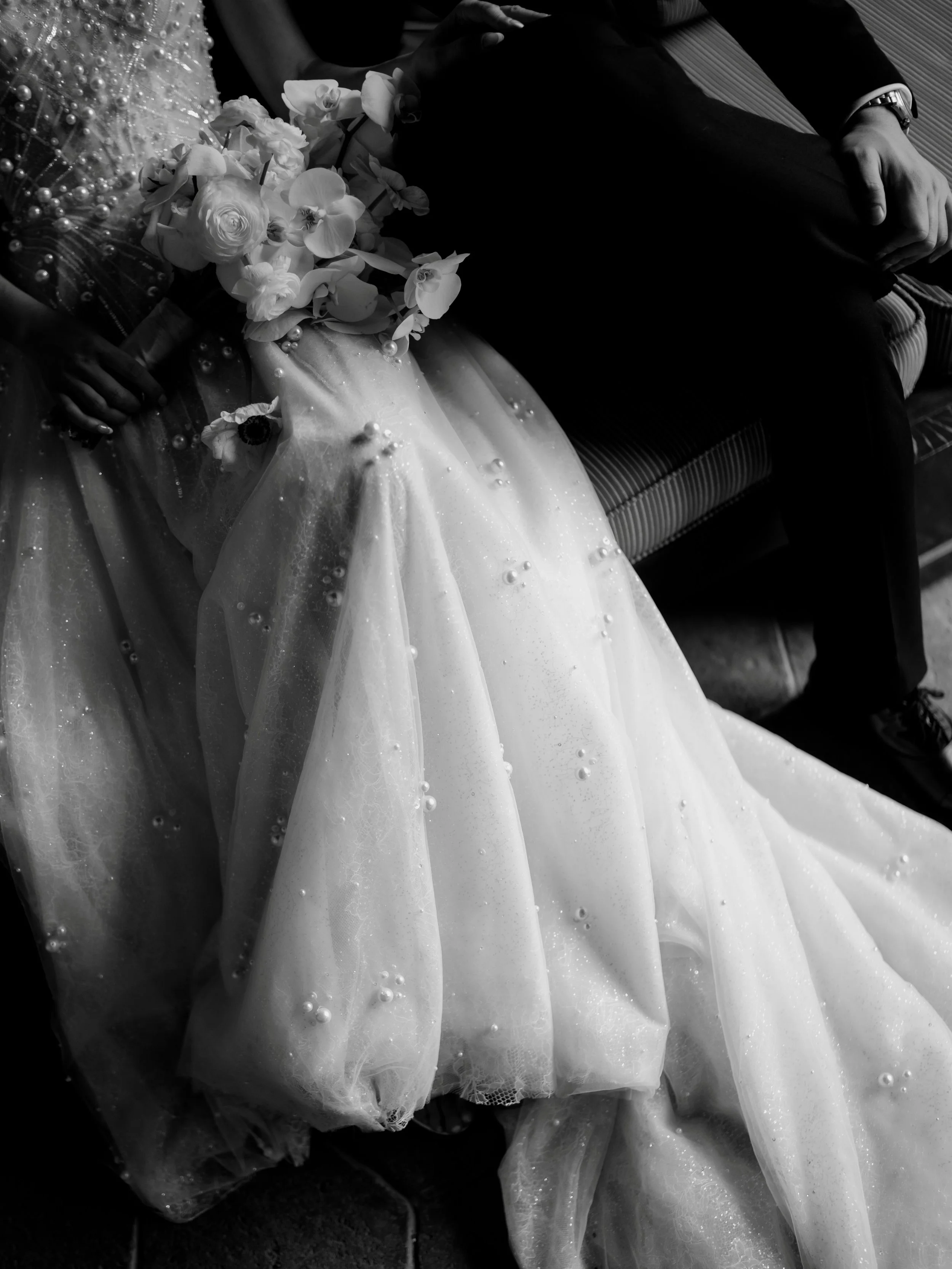 Tiffany &amp; Calvin
 
 
👨🏻&zwj;💻 @magnolia_ateliermx 
💄 @silviamorv 
🕯️ @quintarealoaxaca 
 
#Oaxaca #FridaEnamorada #AuthenticLoveMag #BridesRealWeddings #BridalMusings