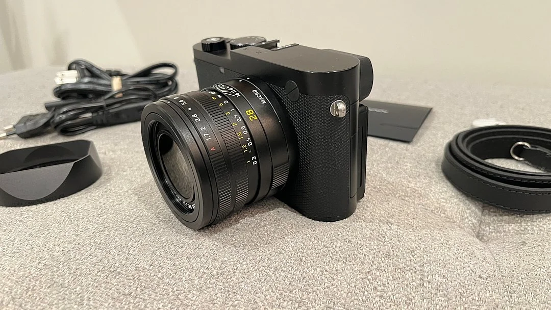 LeicaQ305.jpg