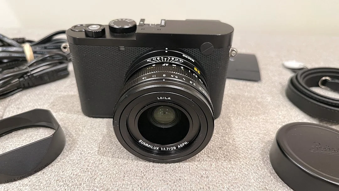 LeicaQ302.jpg