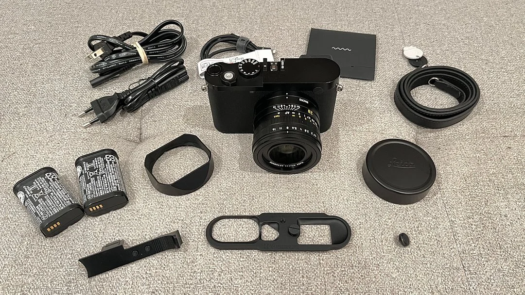 LeicaQ301.jpg
