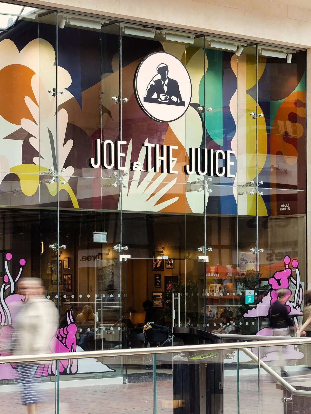 Joe & The Juice X Molly Hawkins 🧃💚
Find my mural at @joeandthejuice in Bristol @cabotcircus 🥰
📸 @fayehedgesphoto