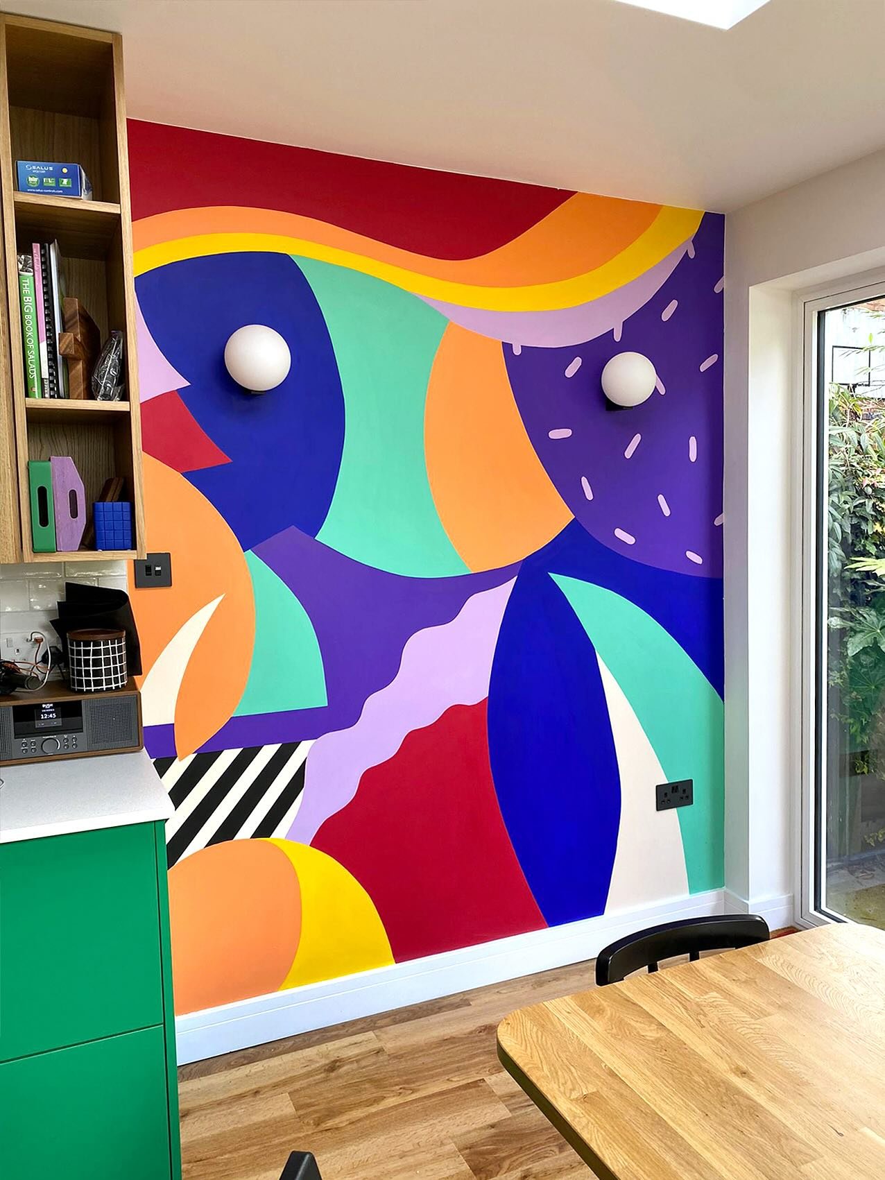 10 colourful interior murals I painted to make your rainy Monday feel a little brighter 🌞🖌️🎨