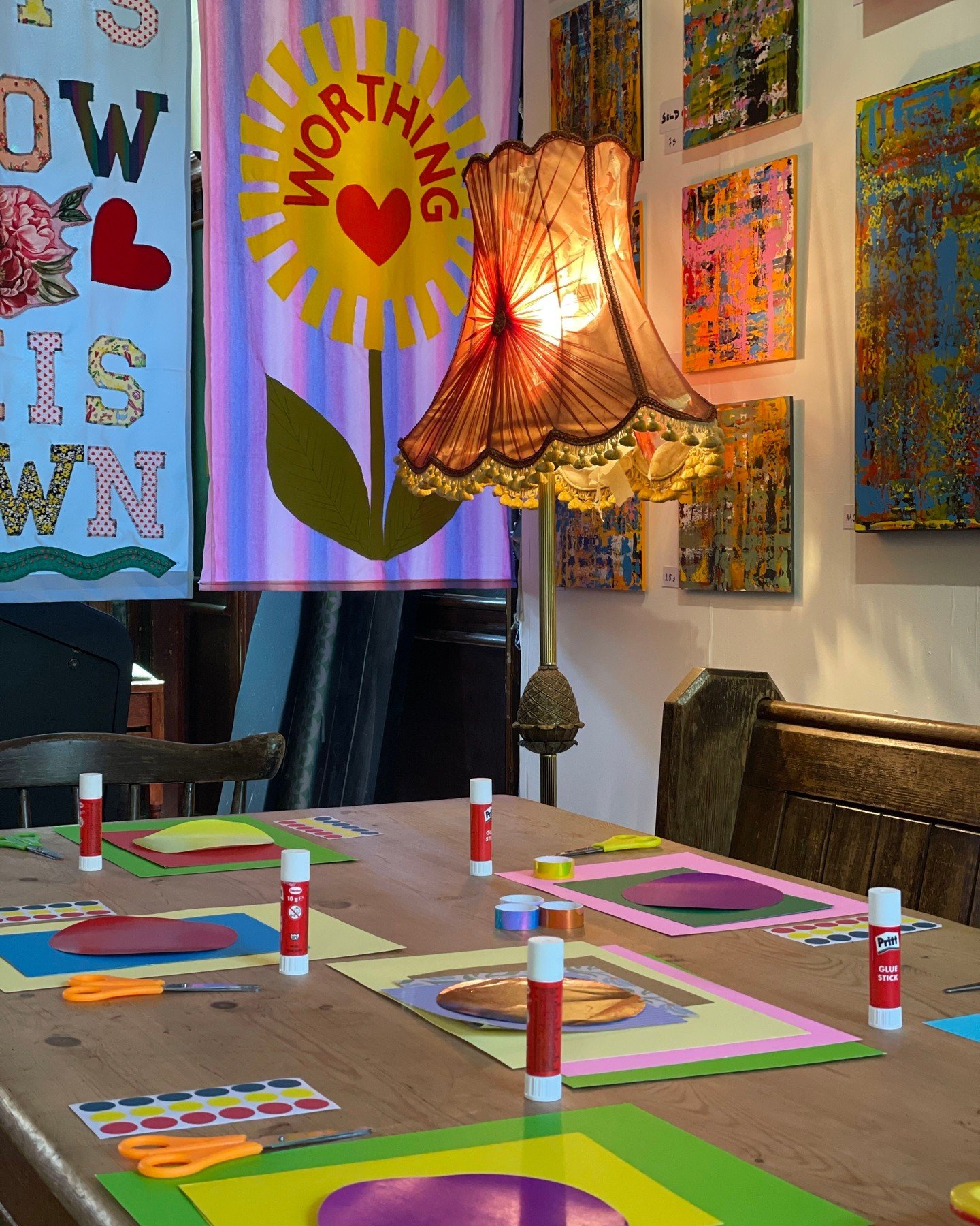 WOW! Huge thank you to everyone who took part in the paper collage workshops in Worthing ~ I&rsquo;m blown away by the incredible artworks you created. There&rsquo;s so much inspiration to take forward into the new public art sculpture I&rsquo;m now 