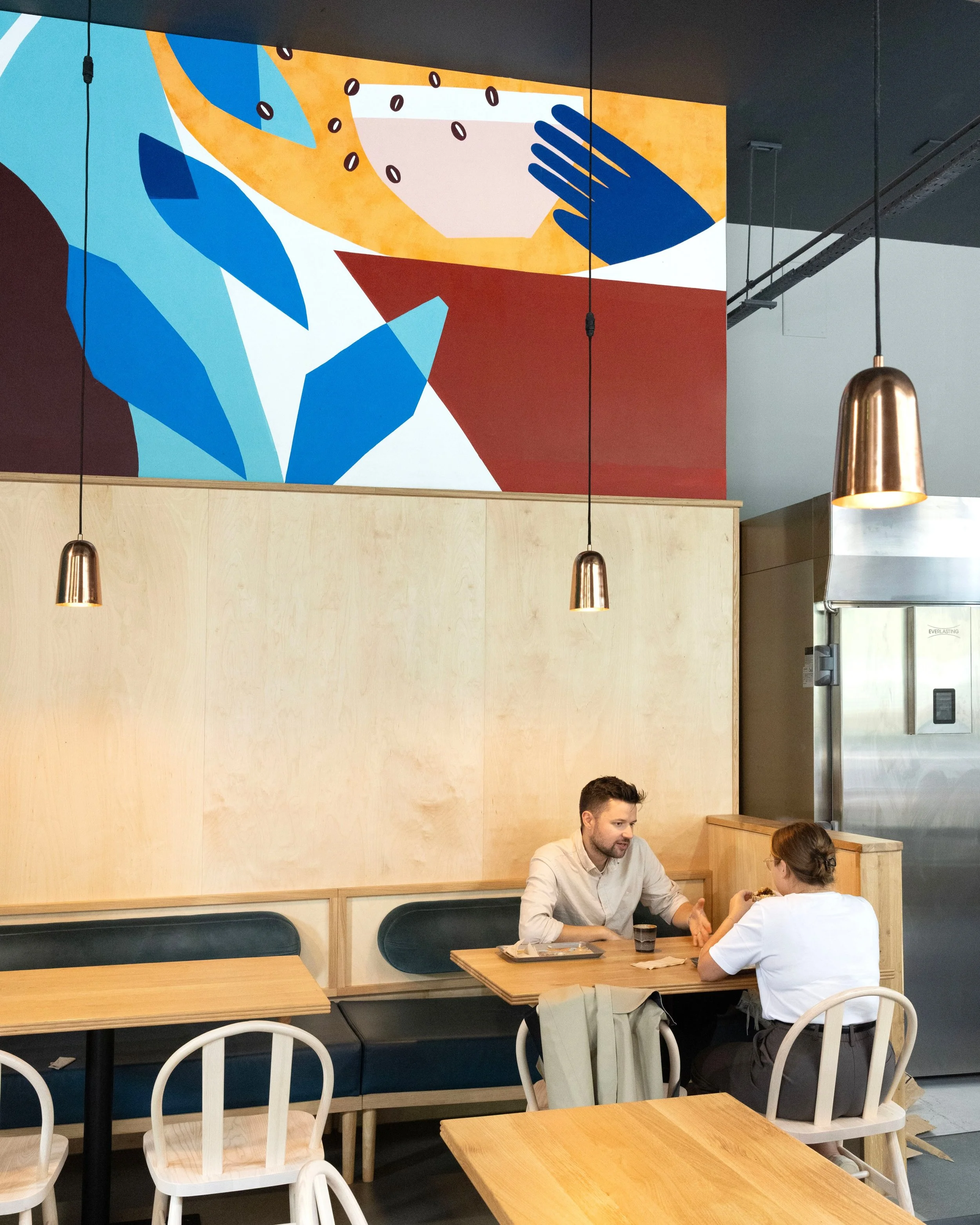 🥐 Hand-painted mural for Mokoko Coffee &amp; Bakery at Wapping Wharf, Bristol.

📍 @mokokobakery
📸 @fayehedgesphoto
🖌️ @__ninahunter