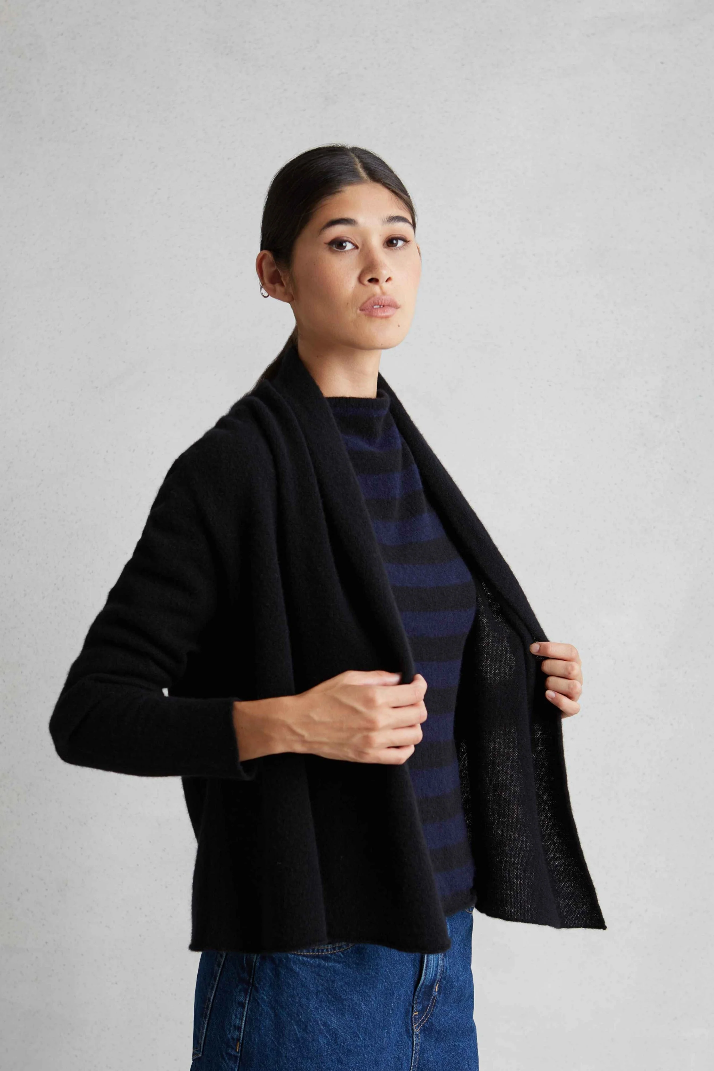 Maeve - Trapeze Cardigan in Black