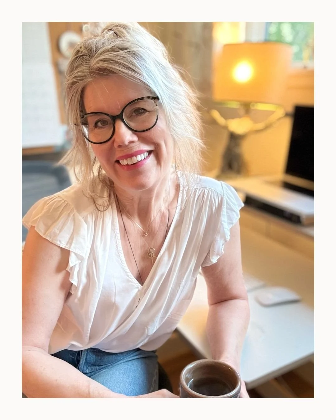 Spiritual journaling is a practice that has brought me so much joy, peace, and clarity over the past decade. If you're looking for an easy way to get started, I shared an easy 5-step method over on my blog (link in bio). ☺️

#soulwriting #spiritualjo