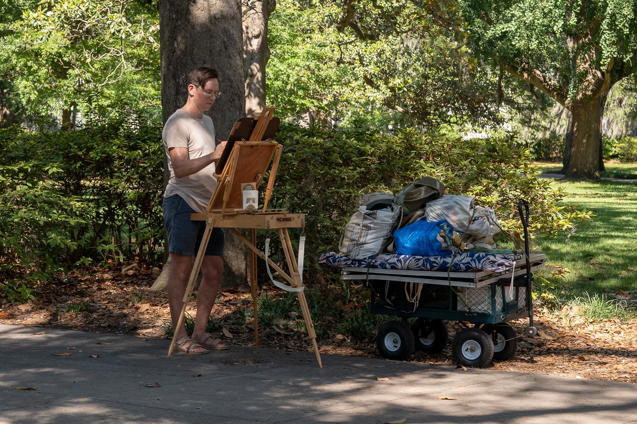 A painter in Forsyth Park in Savannah, Georgia