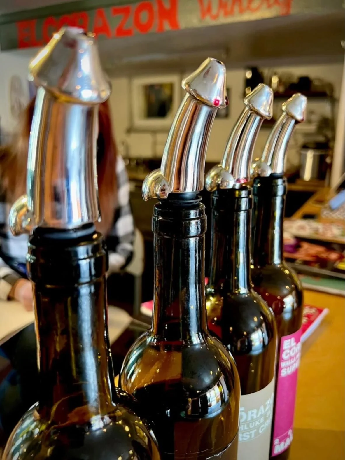 ANATOMY NIGHT at El Corazon 🍷✨

Locals Night &bull; Thursday &bull; Starting at 4 PM until whenever

Featuring:
🍆 Sculptural wine pourers from Naughty Wine Accessories by Cynthia Kirk
🏺 Vagina pottery by local artist Robin Leventhal
🖤 &ldquo;Drin