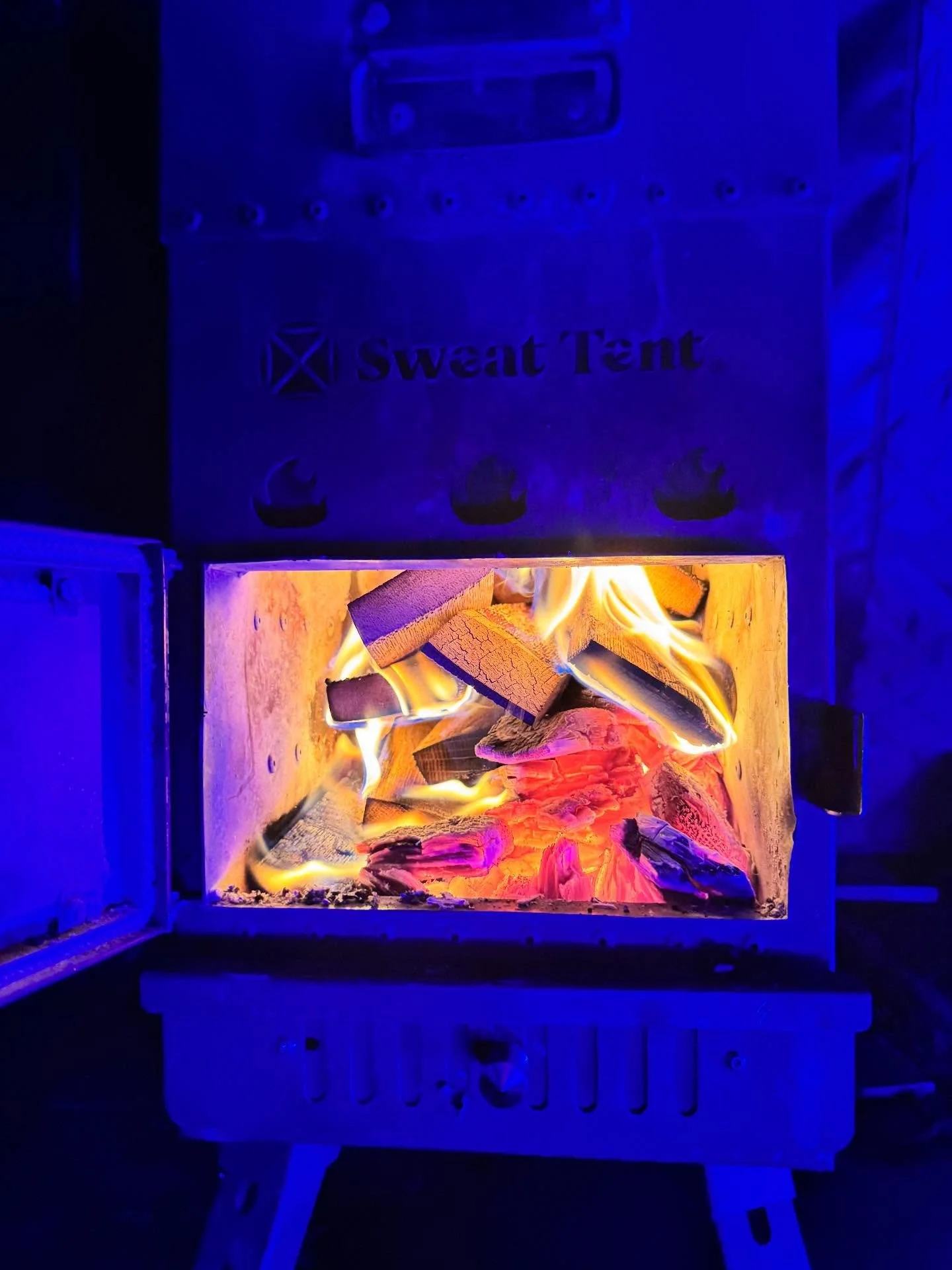 Sweat tent saves my winemaker ass every day. Also a perfect use for recycling barrels😂