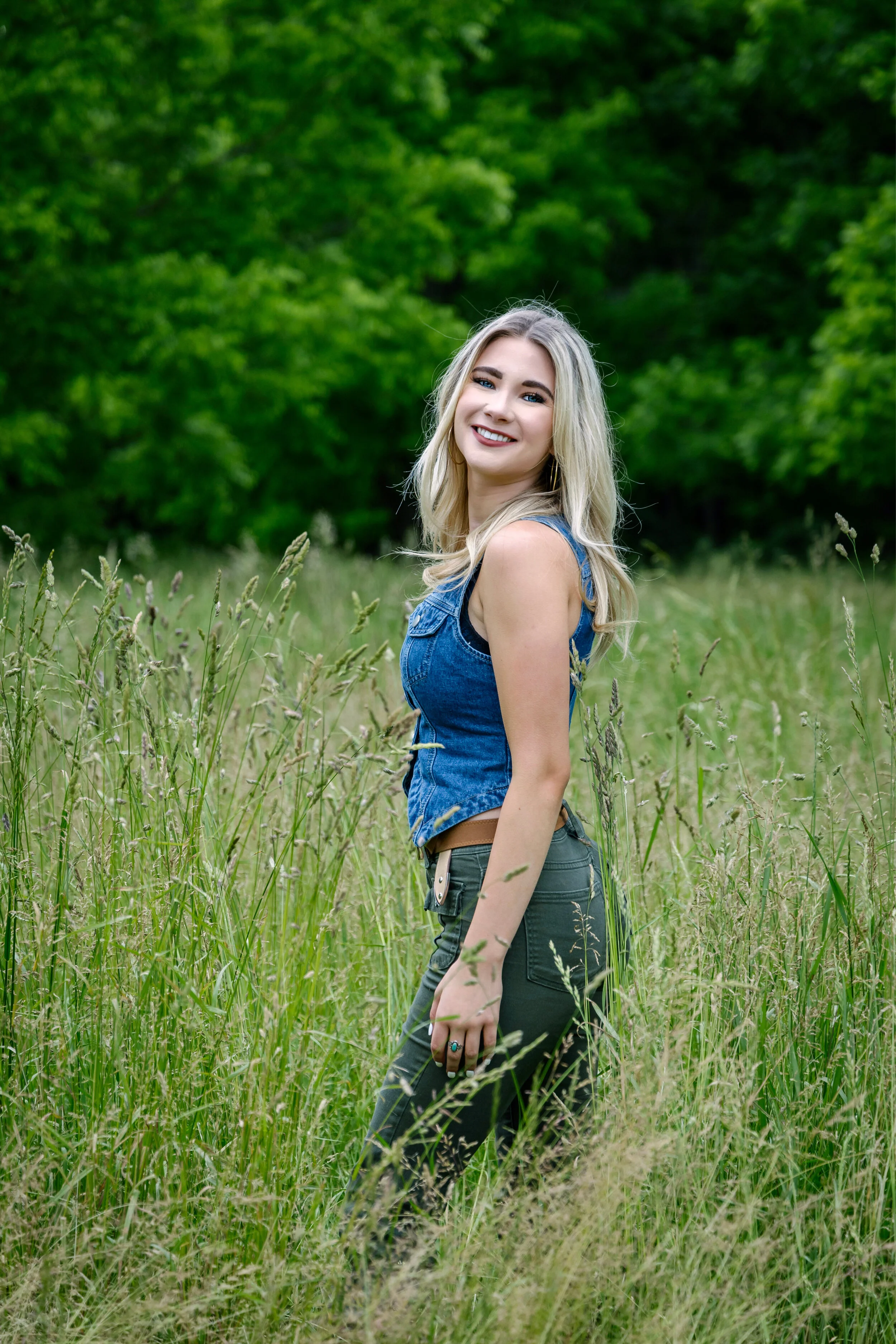 Life in the Finger Lakes Magazine spotlights COUNTRY SINGER MADELYN ROSE: CATCH A RISING STAR
