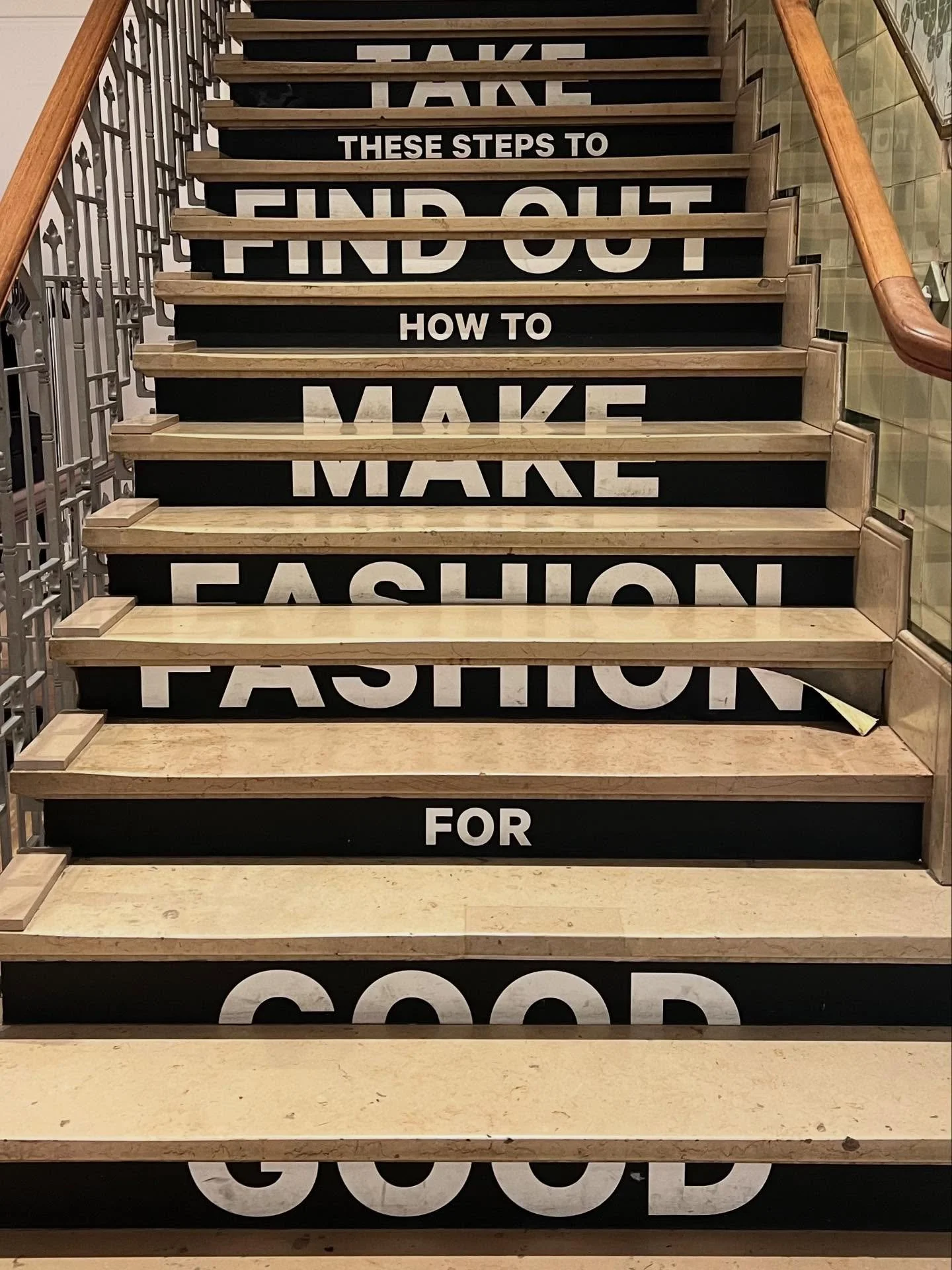 48 hours in Amsterdam for the Fashion Pioneers Awards with @mumster_movement &amp; @fashionforgood @fashionpioneersawards 🧡 Last work trip of the year and what an inspiring note to end on!