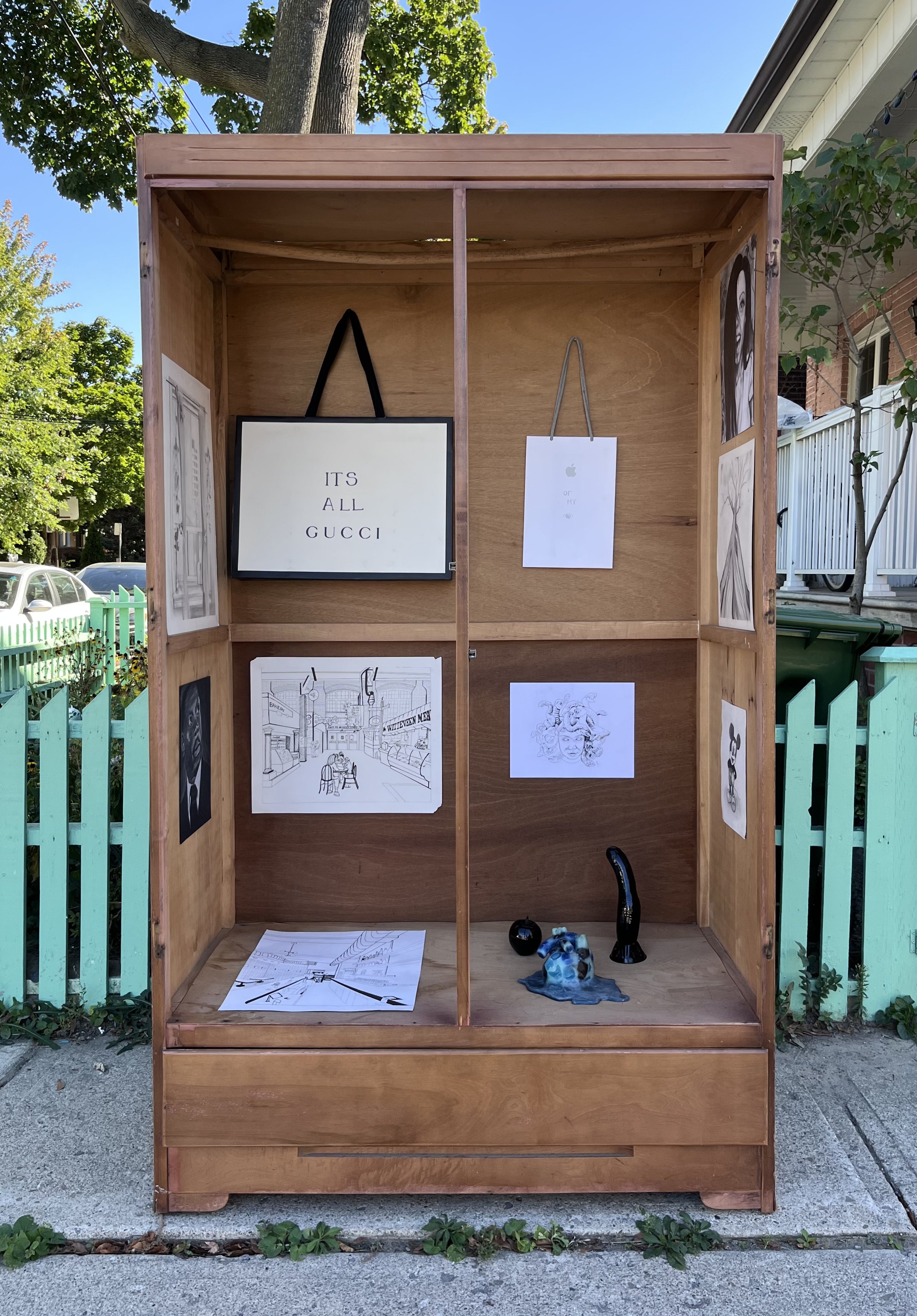 Cabinet Gallery, 2022