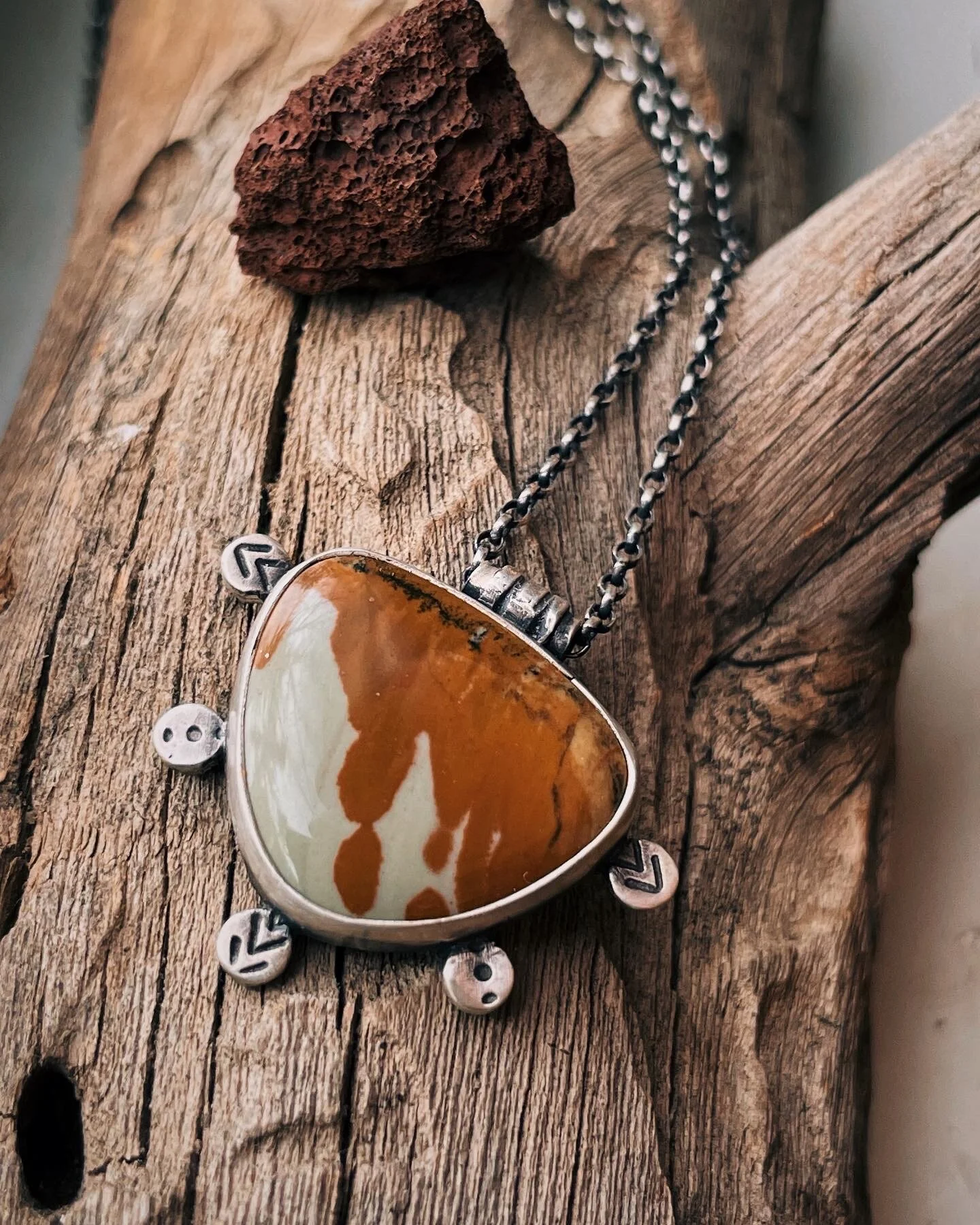 67C8003A-DAE2-4F61-8F26-802ED2AD0439