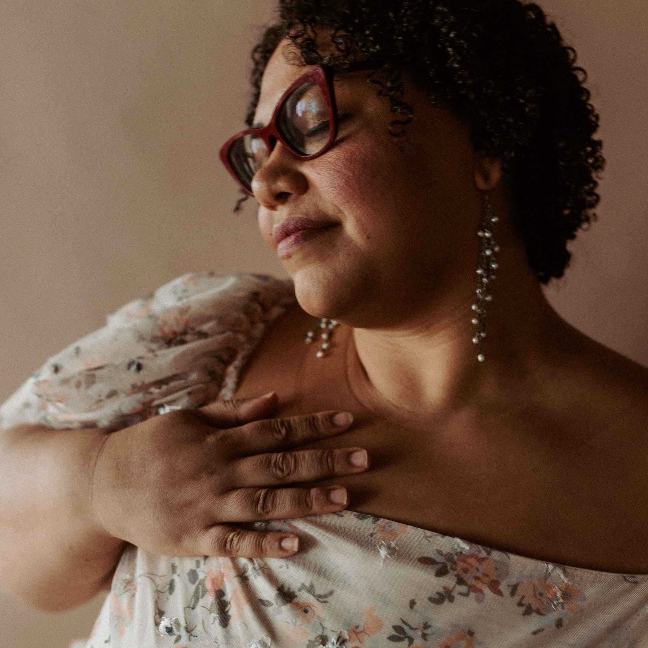 You deserve to have a good relationship with your body. Your body deserves your love, support, and respect. &hearts;️
.
.
.
.
.
[Image Description: A Black woman in a larger body with short black curly hair is wearing a cream colored floral dress and