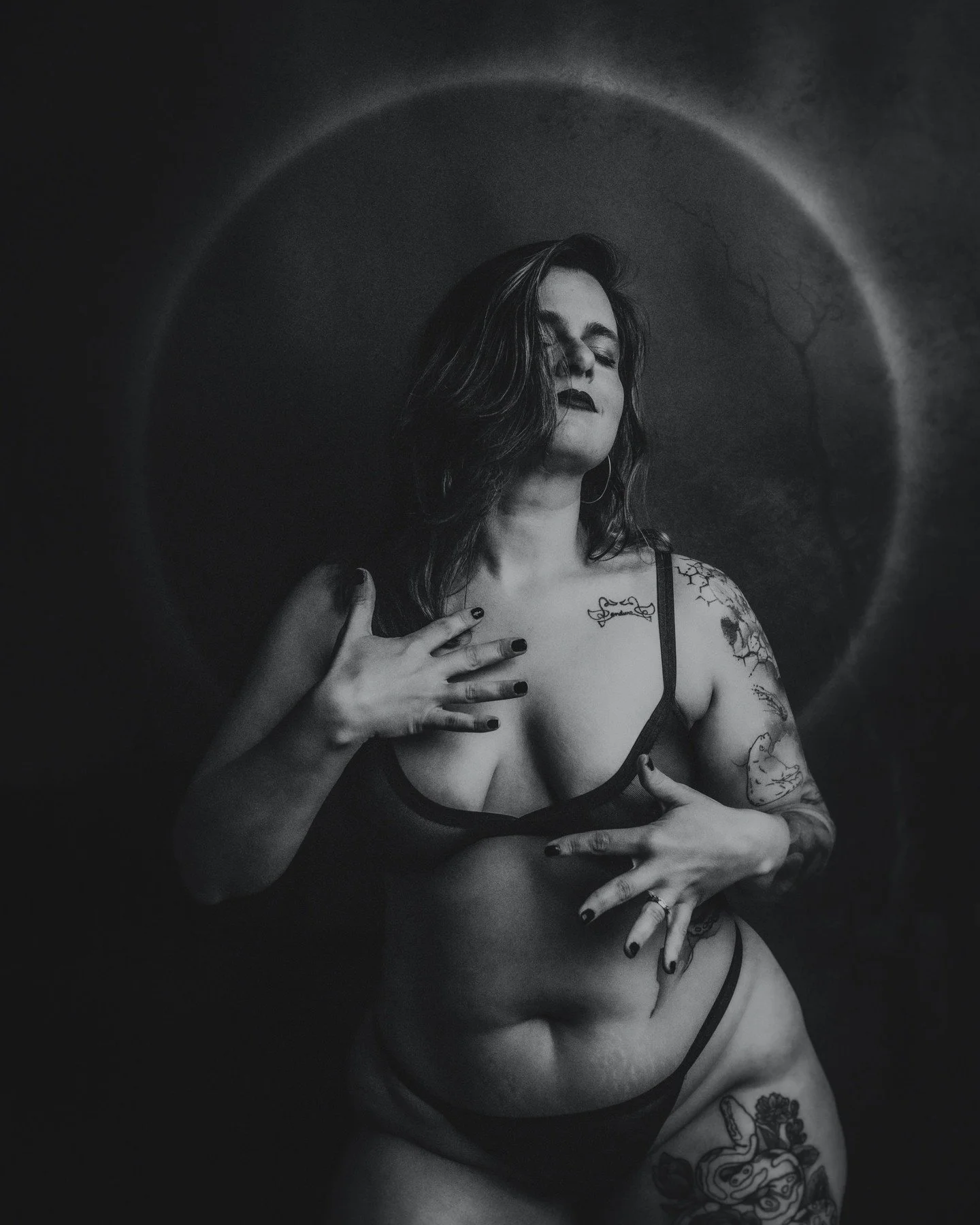 𝗪𝗵𝗮𝘁 𝗱𝗼𝗲𝘀 𝗯𝗼𝗱𝘆 𝗳𝗿𝗲𝗲𝗱𝗼𝗺 𝗹𝗼𝗼𝗸 𝗹𝗶𝗸𝗲? It looks like not thinking about your body all the time. It looks like not zeroing in on your &ldquo;flaws&rdquo; (i.e. normal body phenomenon) every time you look in a mirror. It looks lik