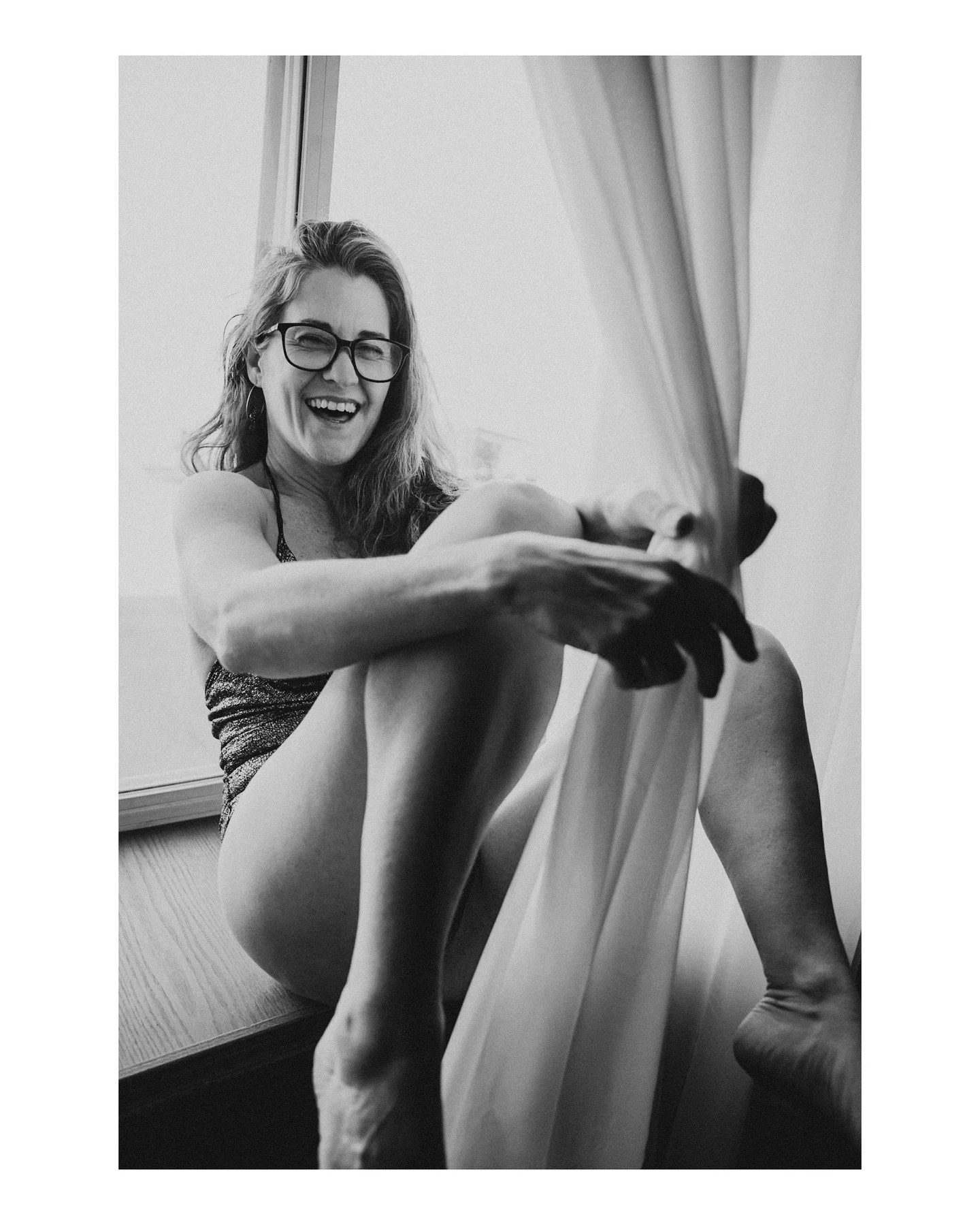 The type of boudoir + empowerment photos that I do aren't centered on the male gaze, they're centered on YOUR gaze (whatever your gender expression may be). Boudoir + empowerment portraits are an expression of play + pleasure, whatever that looks lik