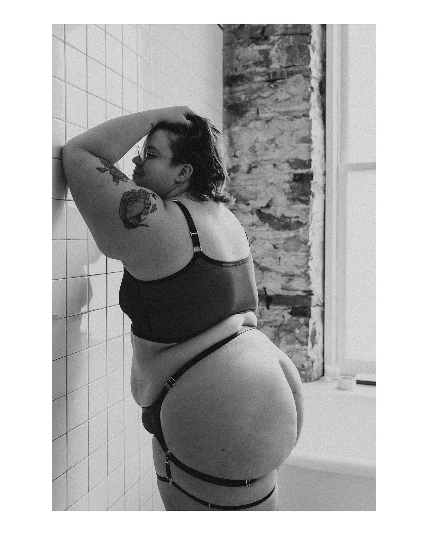 📦 I'm not here to fit you in a box during your session; I'm here to collaborate with you to make your session feel empowering and transformative to YOU. Because it doesn't matter what makes 𝘮𝘦 feel empowered, what matters is what makes 𝘺𝘰𝘶 feel