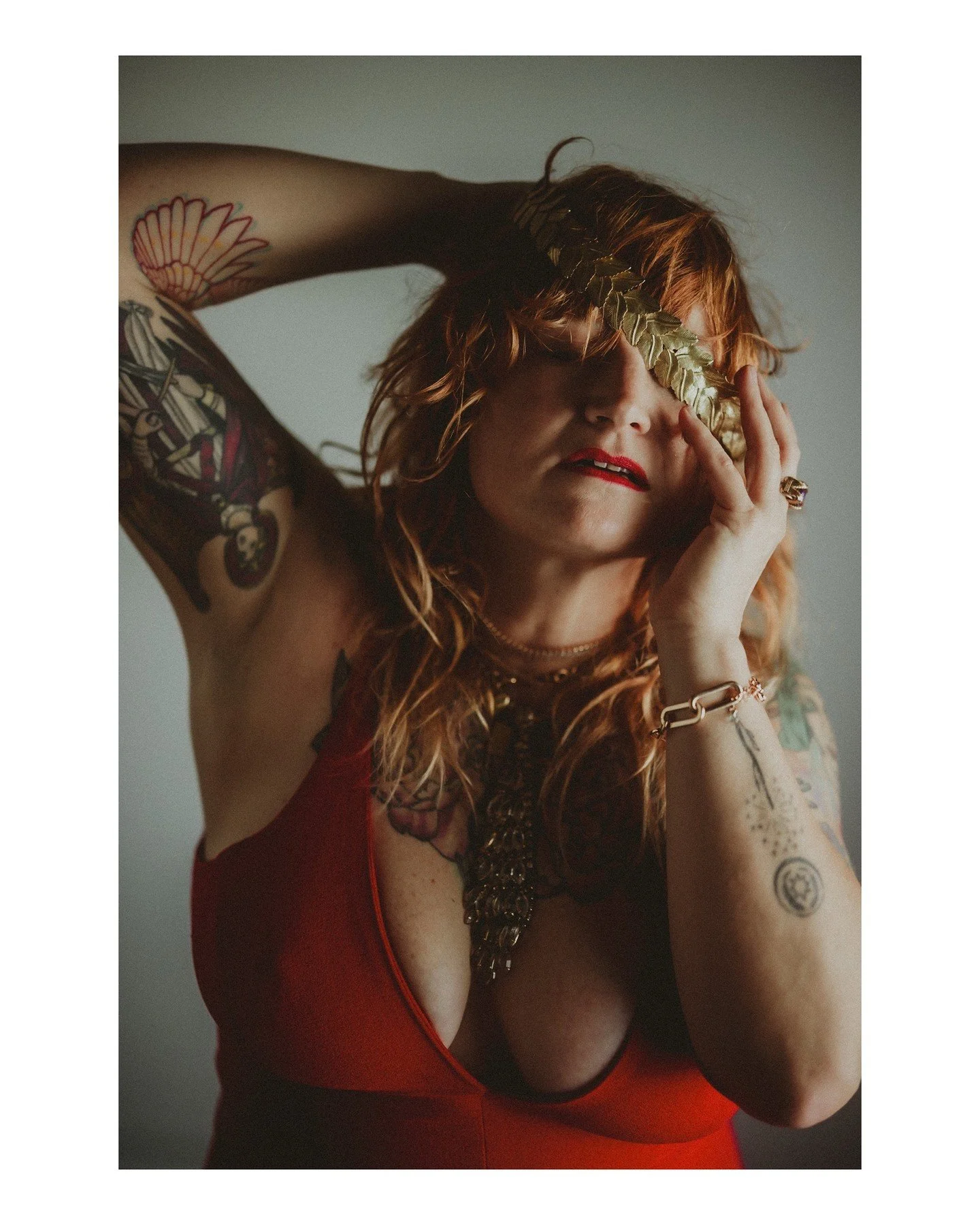 ✨Controversial Take✨
You DON'T have to be grateful for the terrible things that happened to you in your life. They didn't "make you who you are", YOU made you who you are in spite of those terrible things. You did that. The terrible things 