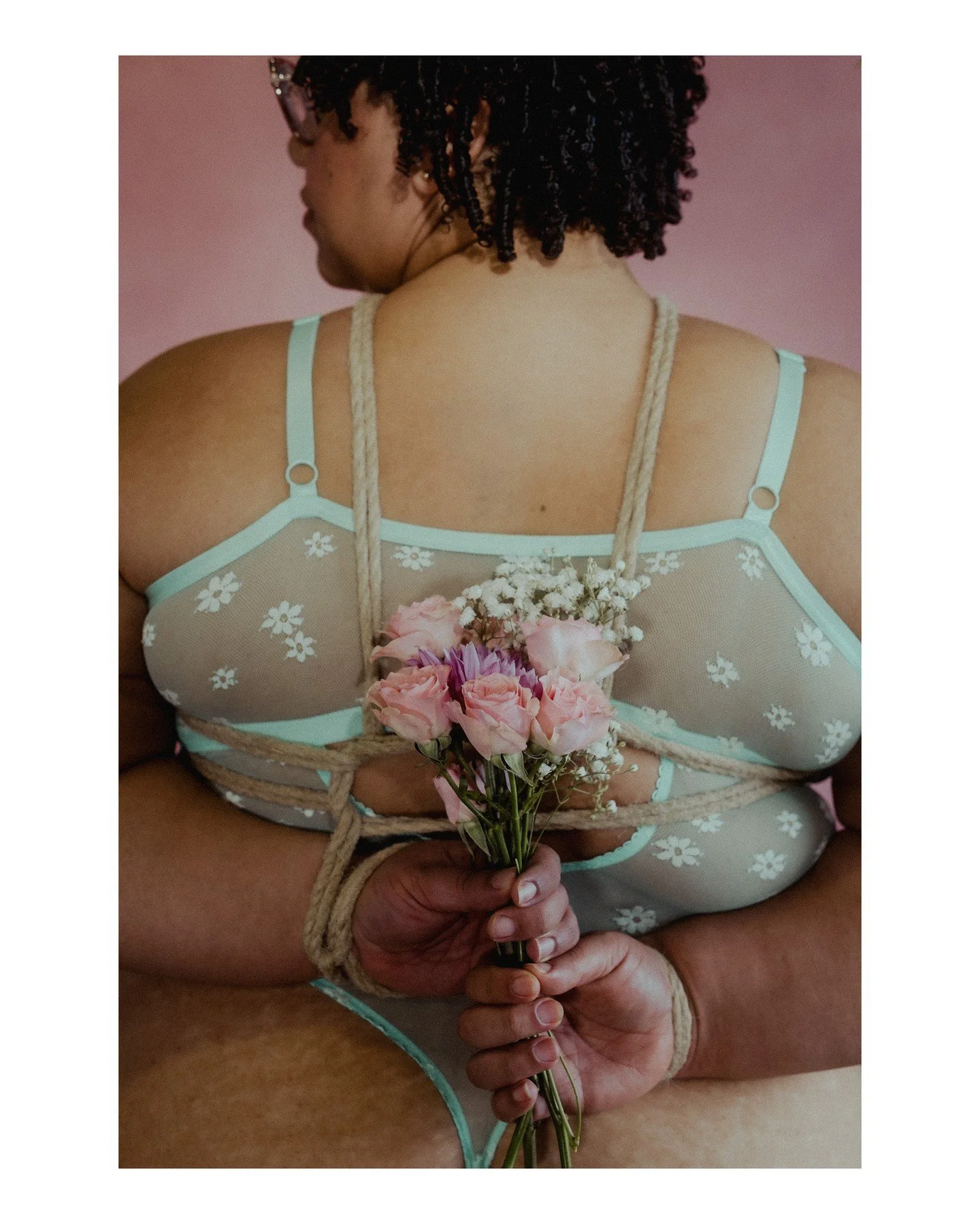 There are two types of people who follow me here: 

1️⃣ The person who can see gorgeous images of fat babes and folks with disabilities, and people from all different backgrounds with all different kinds of bodies and recognize that those folks are  