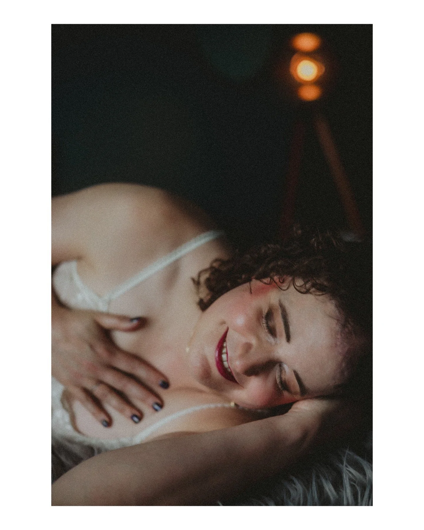 What does a gender-affirming session look like? Anything you f*cking want it to! You're in charge of your session, so we'll work together to figure out what a gender-affirming session can look like for YOU and how you want to express yourself in a wa